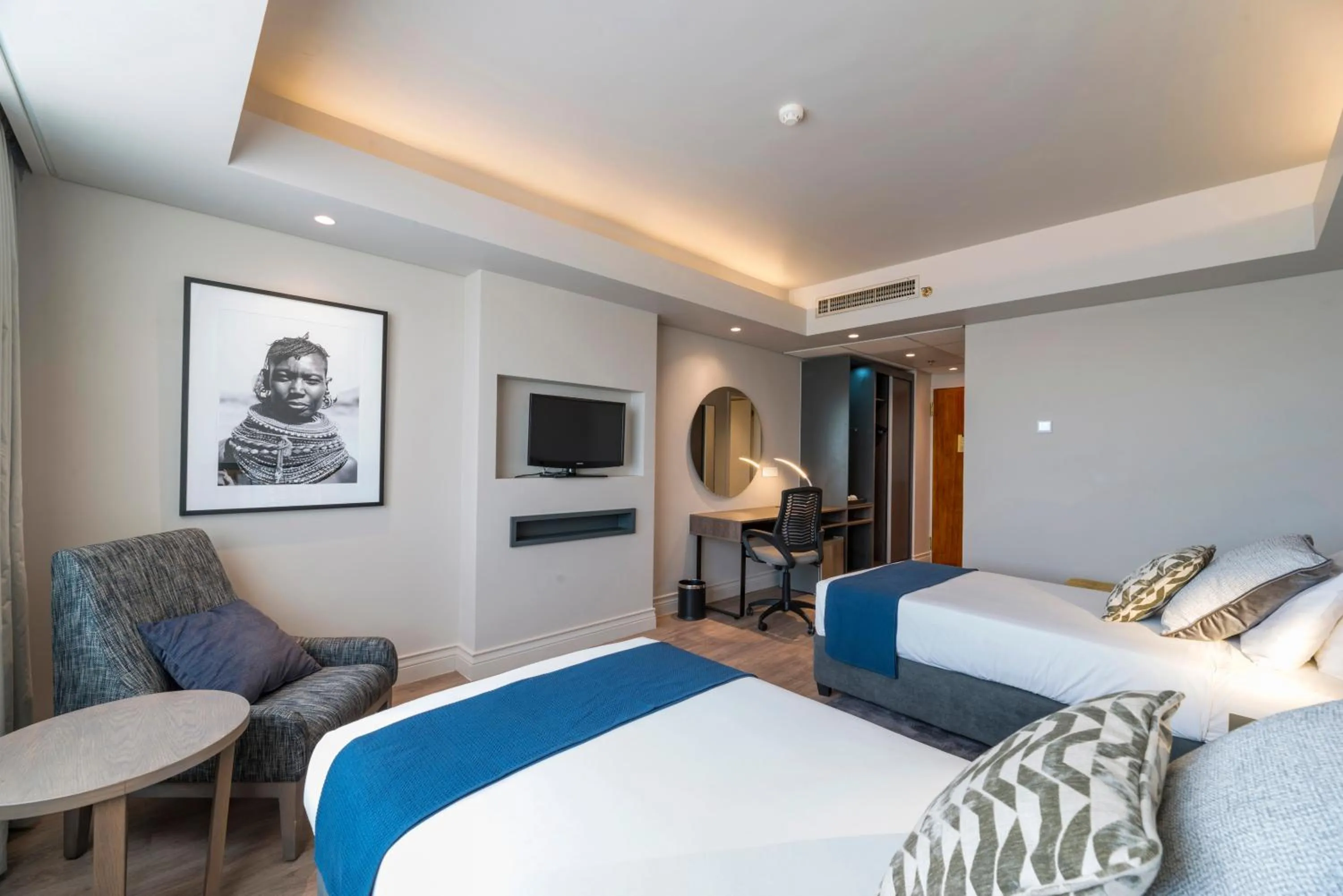 Photo of the whole room, Bed in Rainbow Towers Hotel & Conference Centre