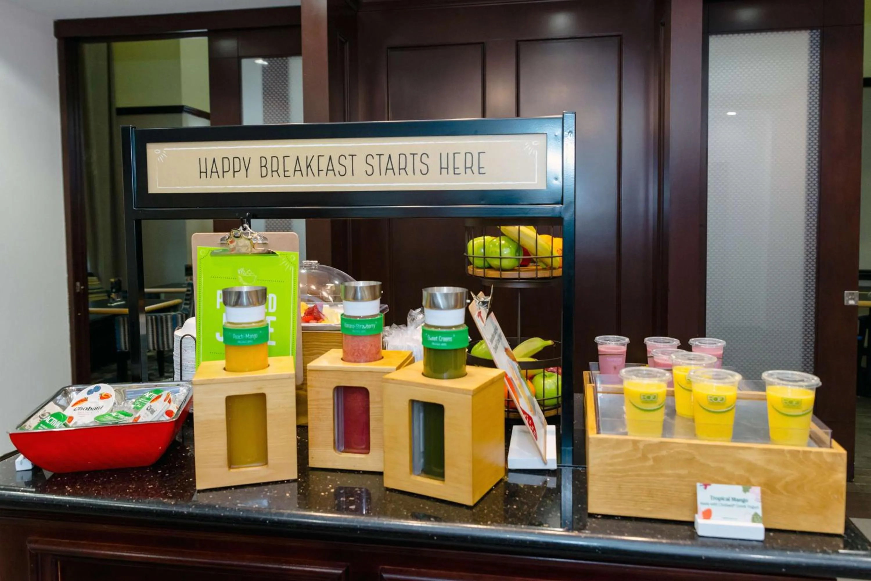 Breakfast in Hampton Inn & Suites Port Arthur