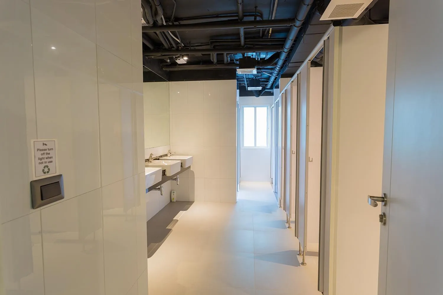 Bathroom, Bed in BearPacker Patong Hostel