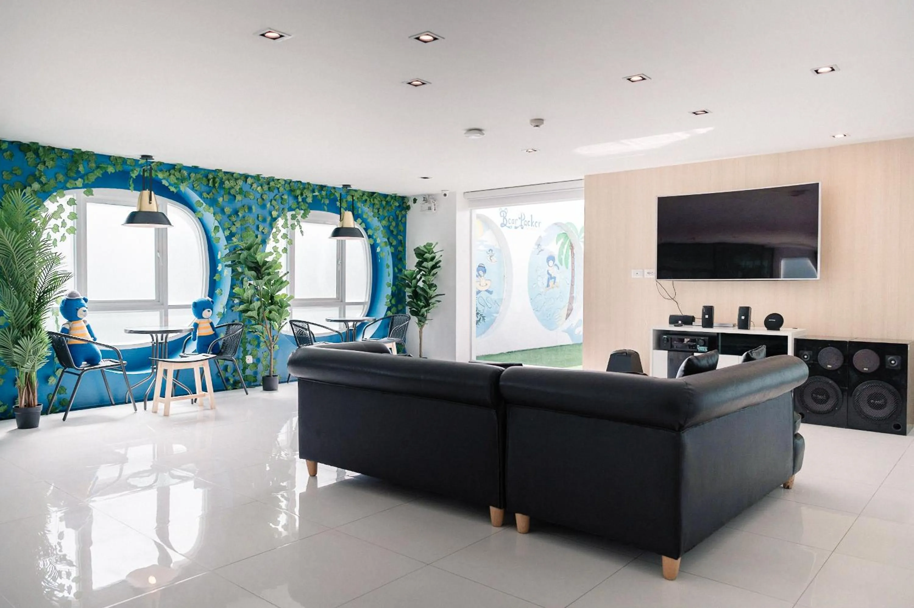 BearPacker Patong Hostel