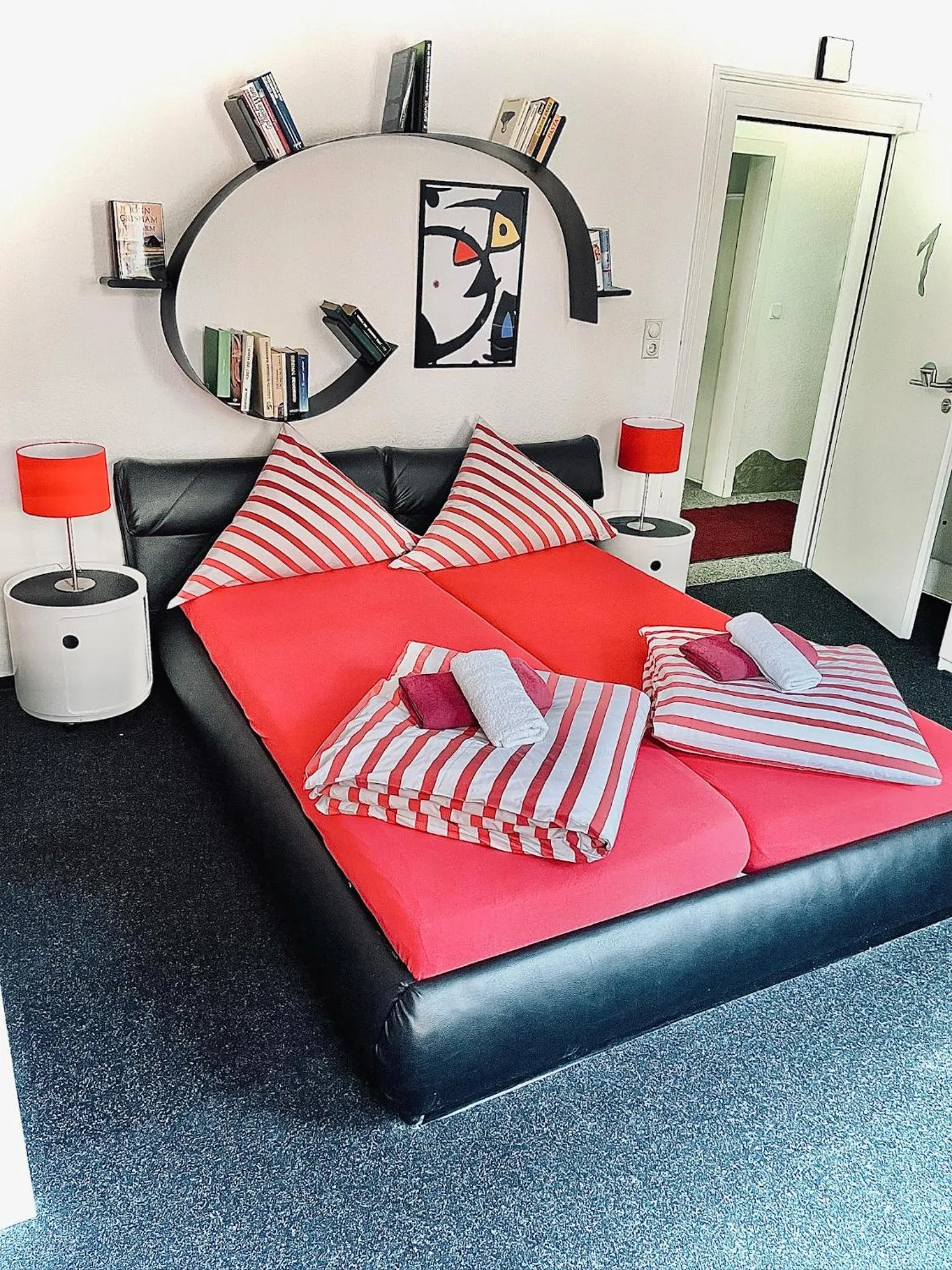 Decorative detail, Bed in Hotel Tusculum