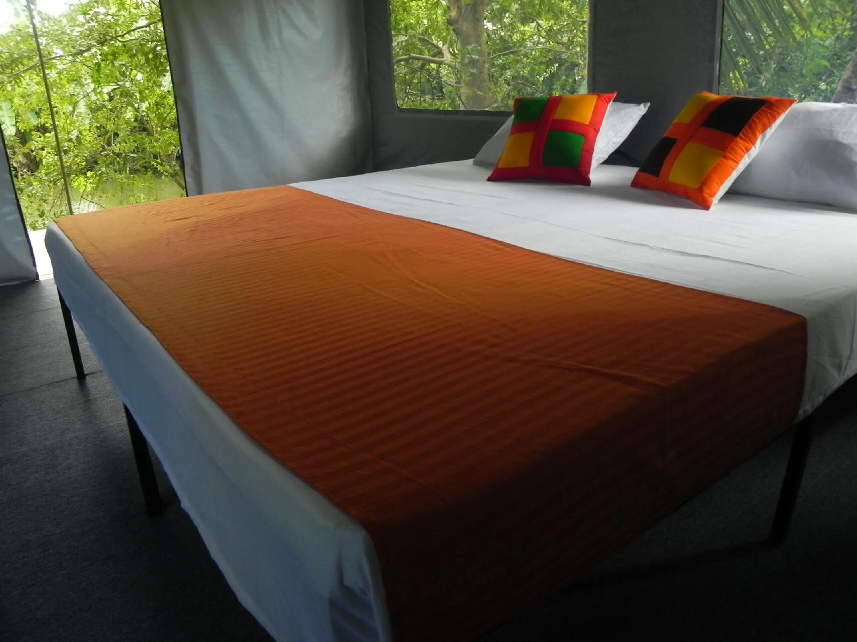 River view, Bed in Makulu Safari Camping