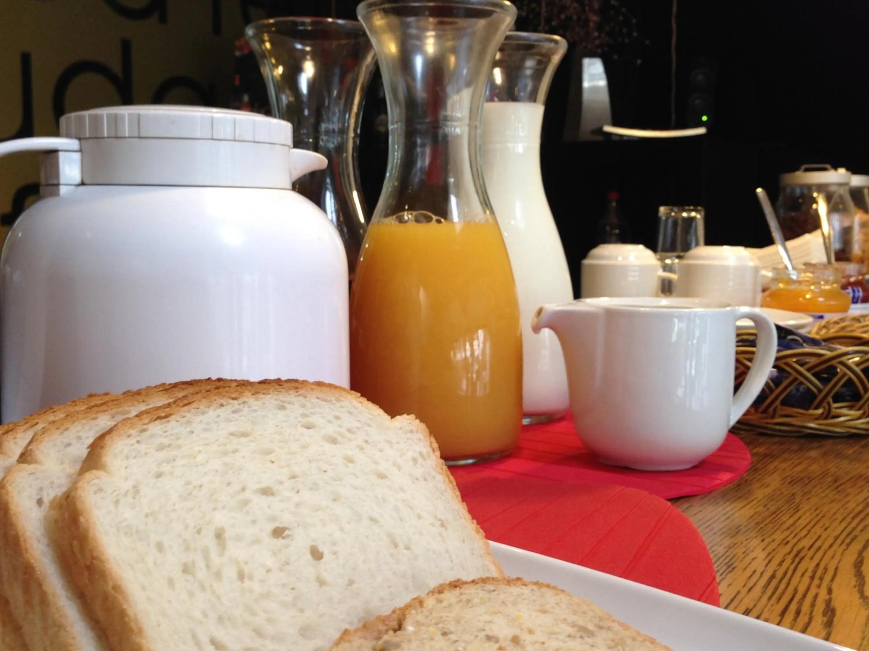 Food and drinks in Hotel Domus