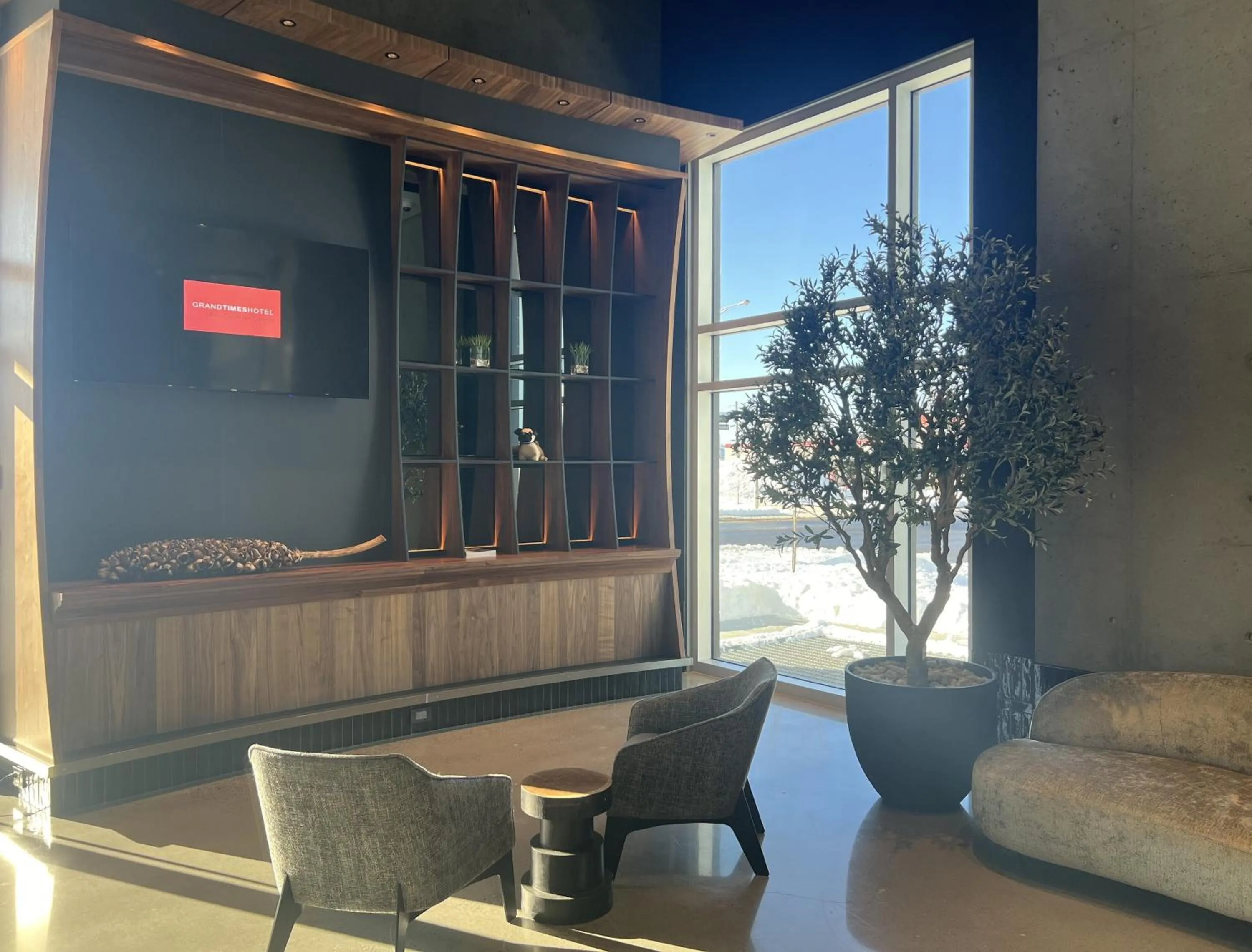 Lobby or reception in Grand Hotel Times Levis