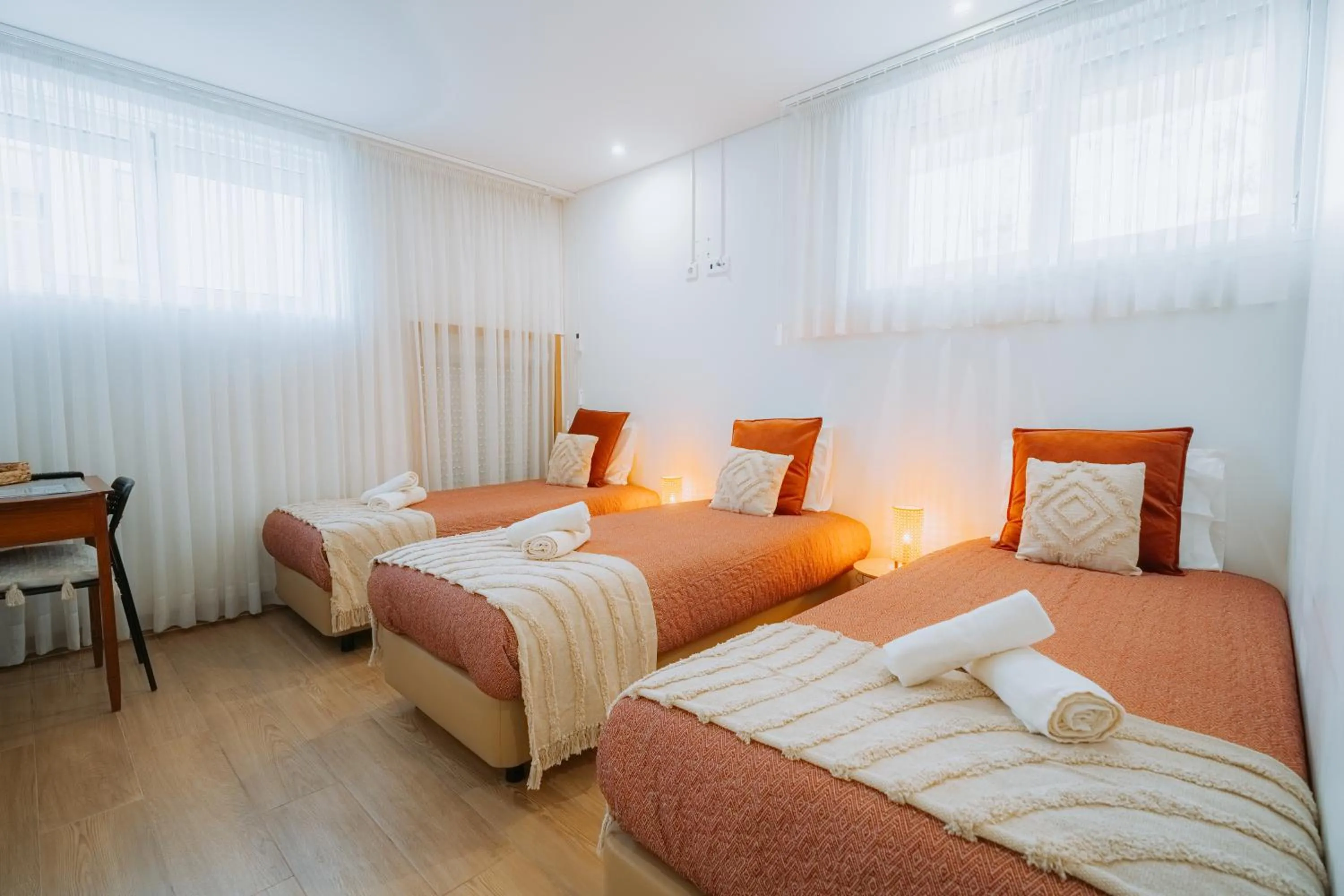 Double or Twin Room with Private Bathroom in Estação do Parque