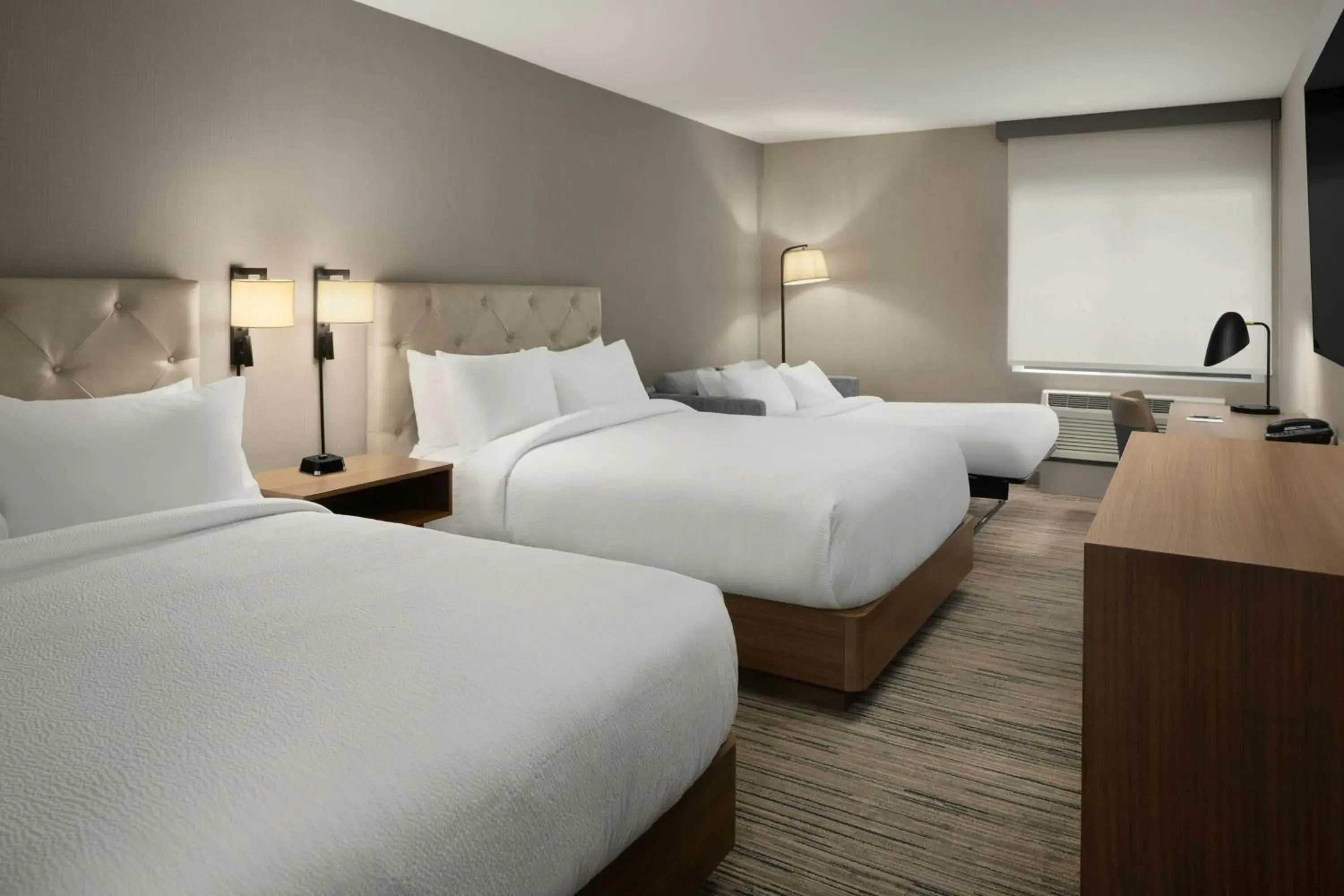 Larger Guest room, 2 Queen, Sofa bed in Four Points by Sheraton Downtown Seattle Center Larger Guest room, 2 Queen, Sofa bed in Four Points by Sheraton Downtown Seattle Center