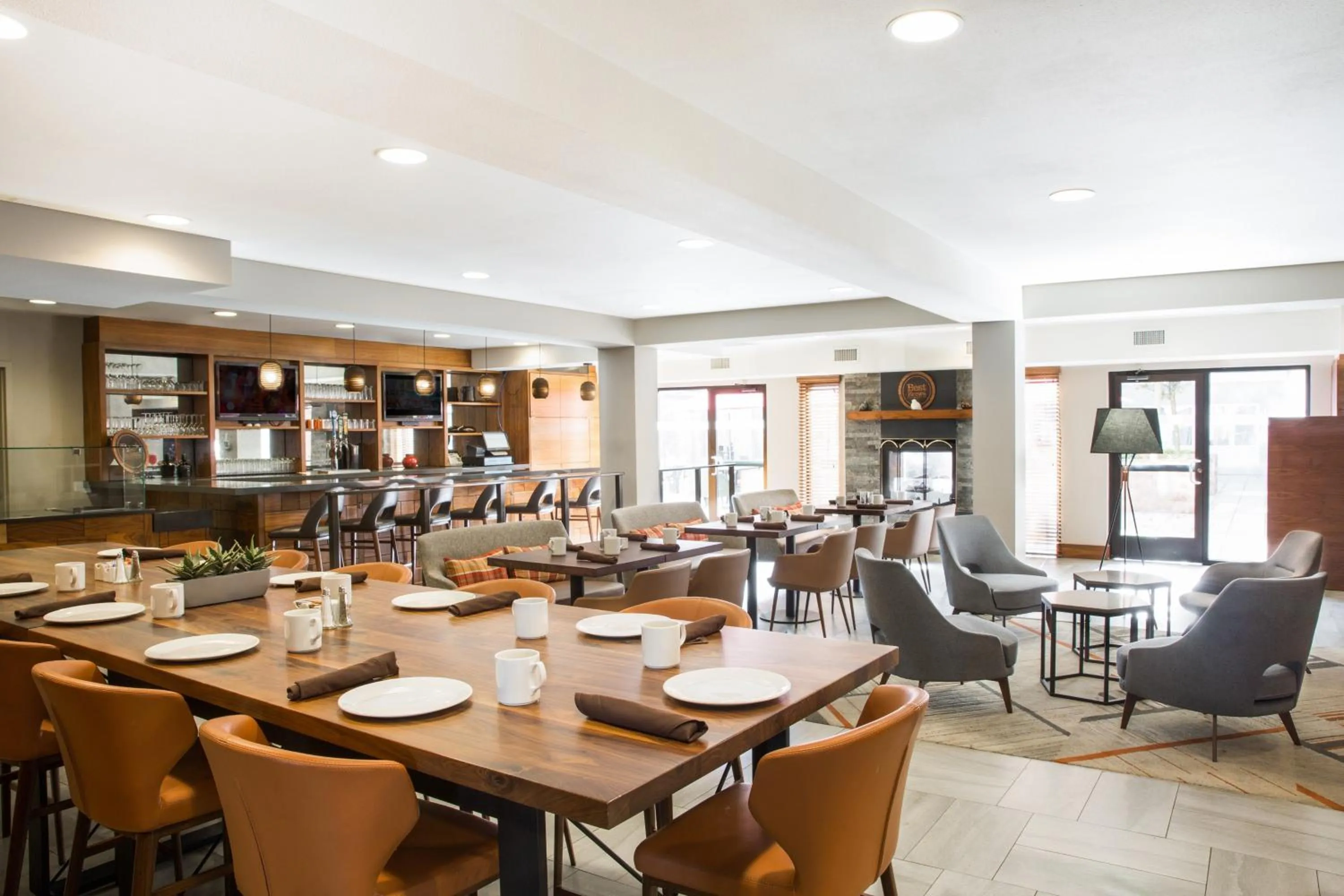 Restaurant/places to eat in Four Points by Sheraton Downtown Seattle Center