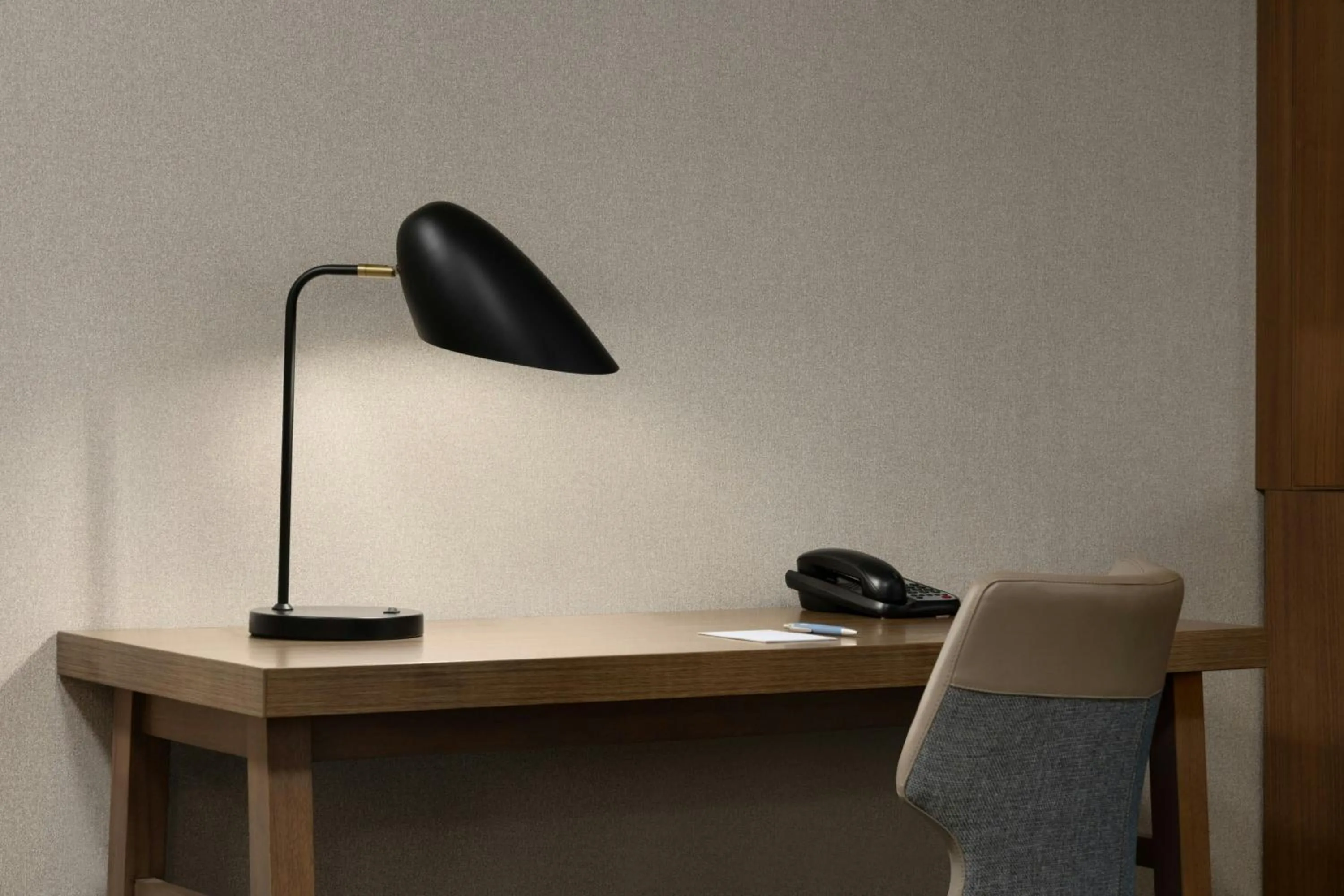 Photo of the whole room in Four Points by Sheraton Downtown Seattle Center