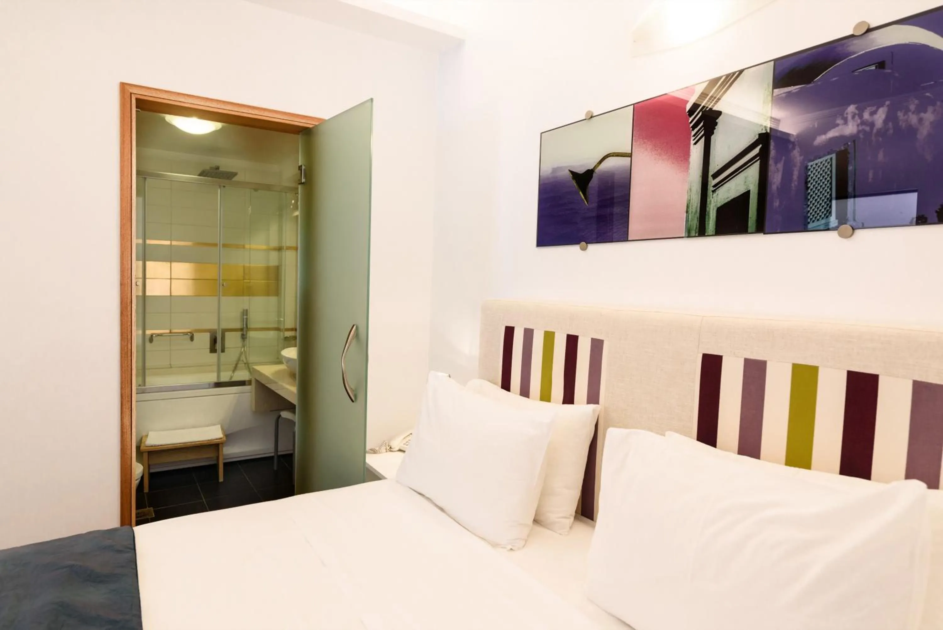 Decorative detail, Bed in La Mer Deluxe Hotel & Spa