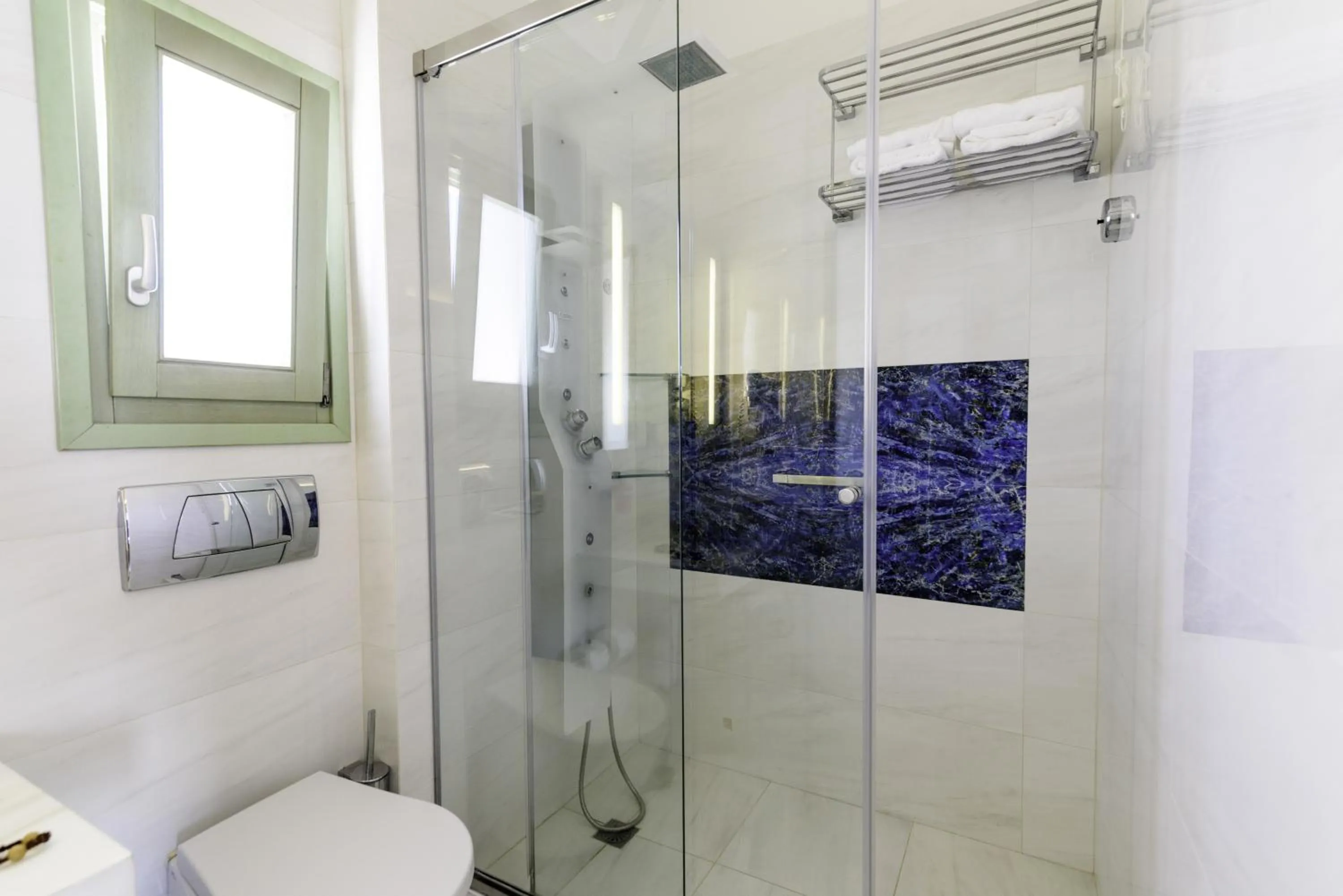 Bedroom in La Mer Deluxe Hotel & Spa