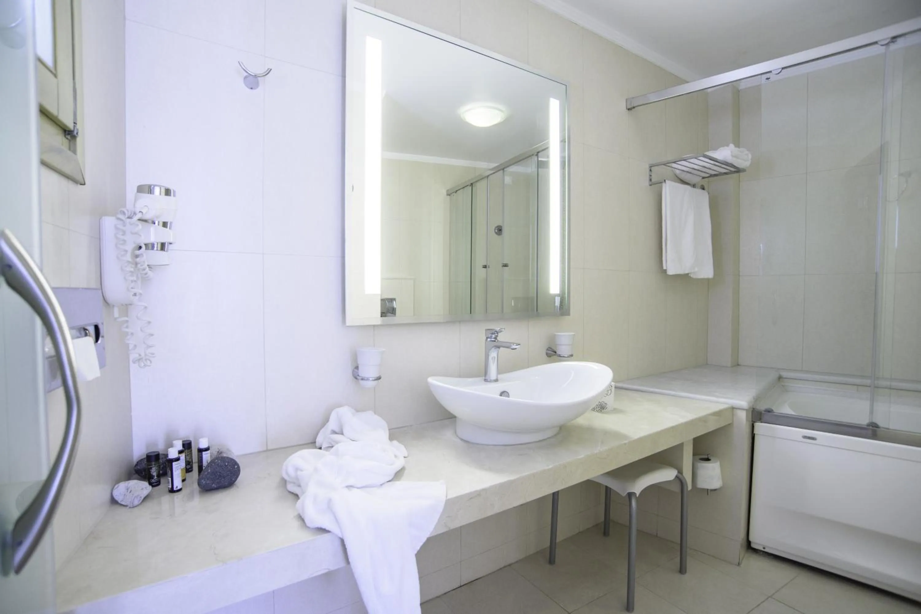 Bedroom in La Mer Deluxe Hotel & Spa