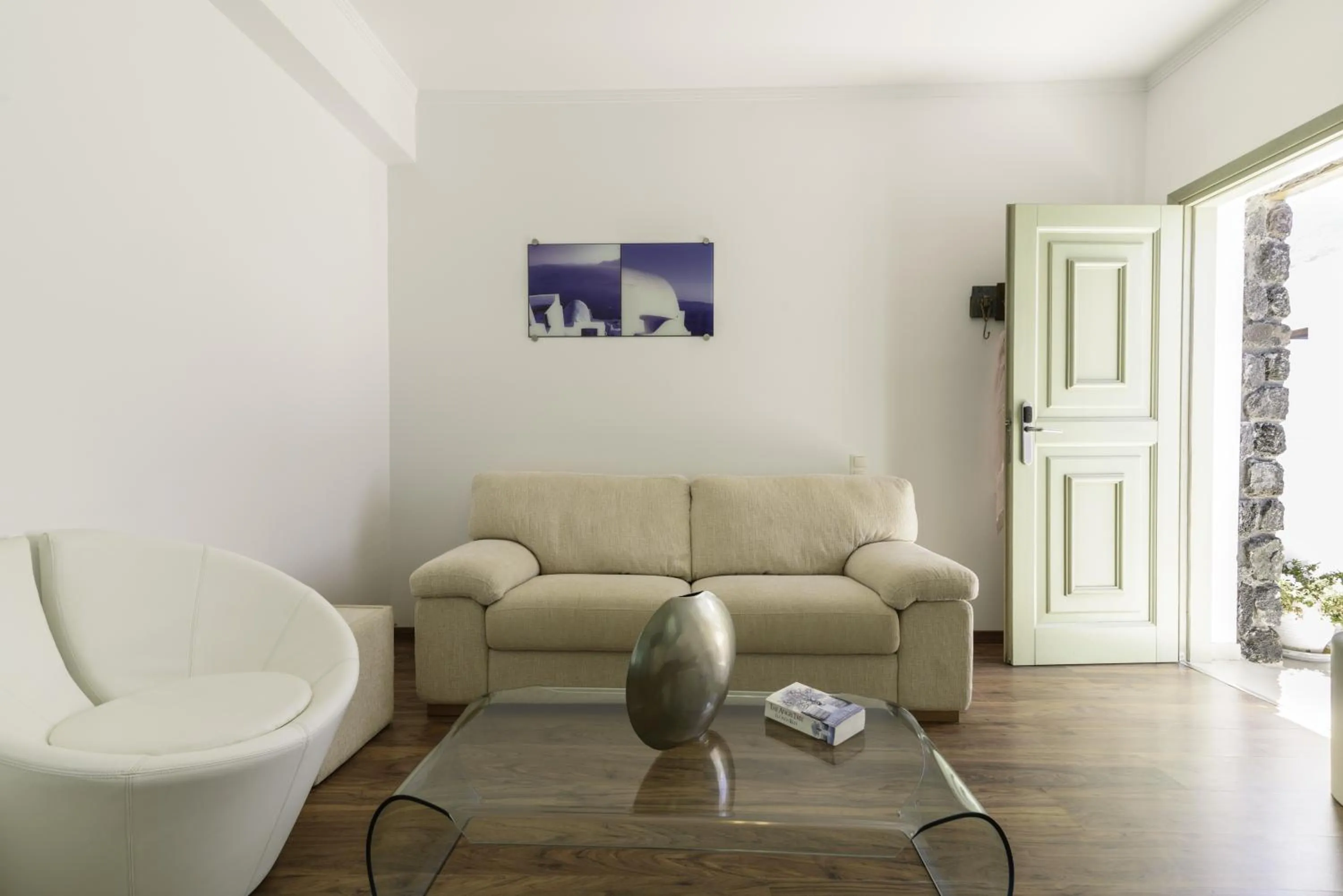 Living room in La Mer Deluxe Hotel & Spa