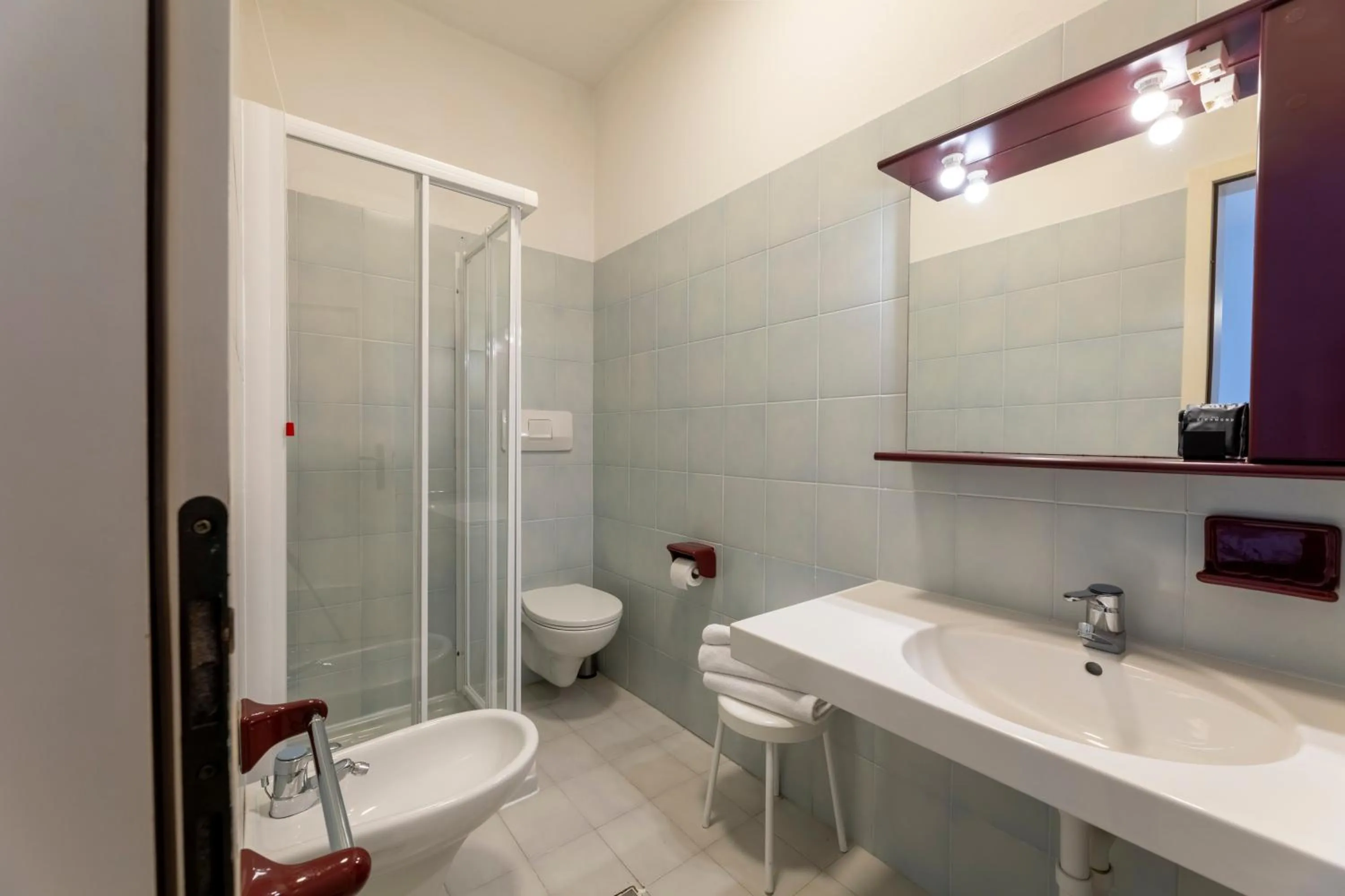 Bathroom in Hi Hotels Riva del Garda