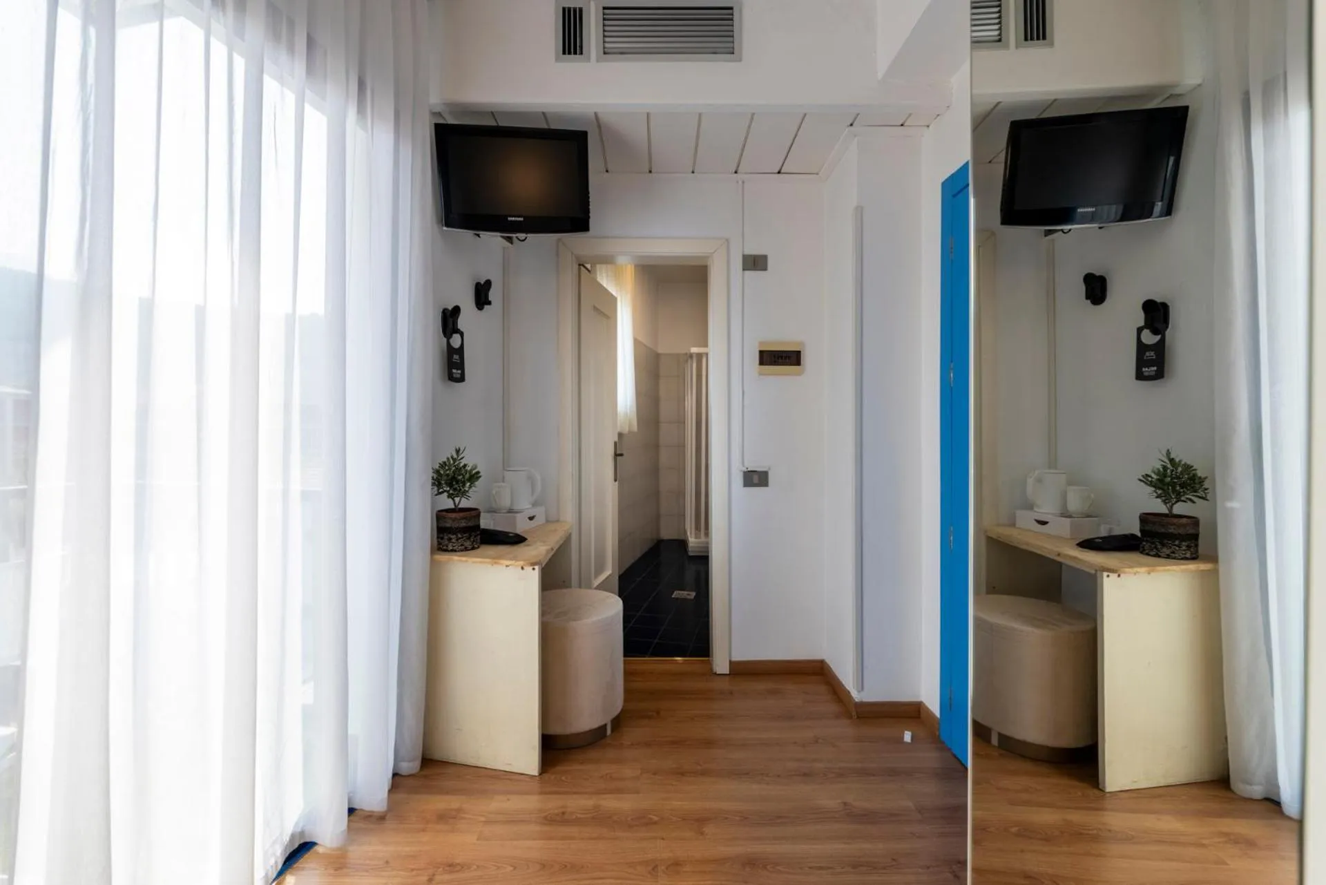 TV and multimedia in Hi Hotels Riva del Garda