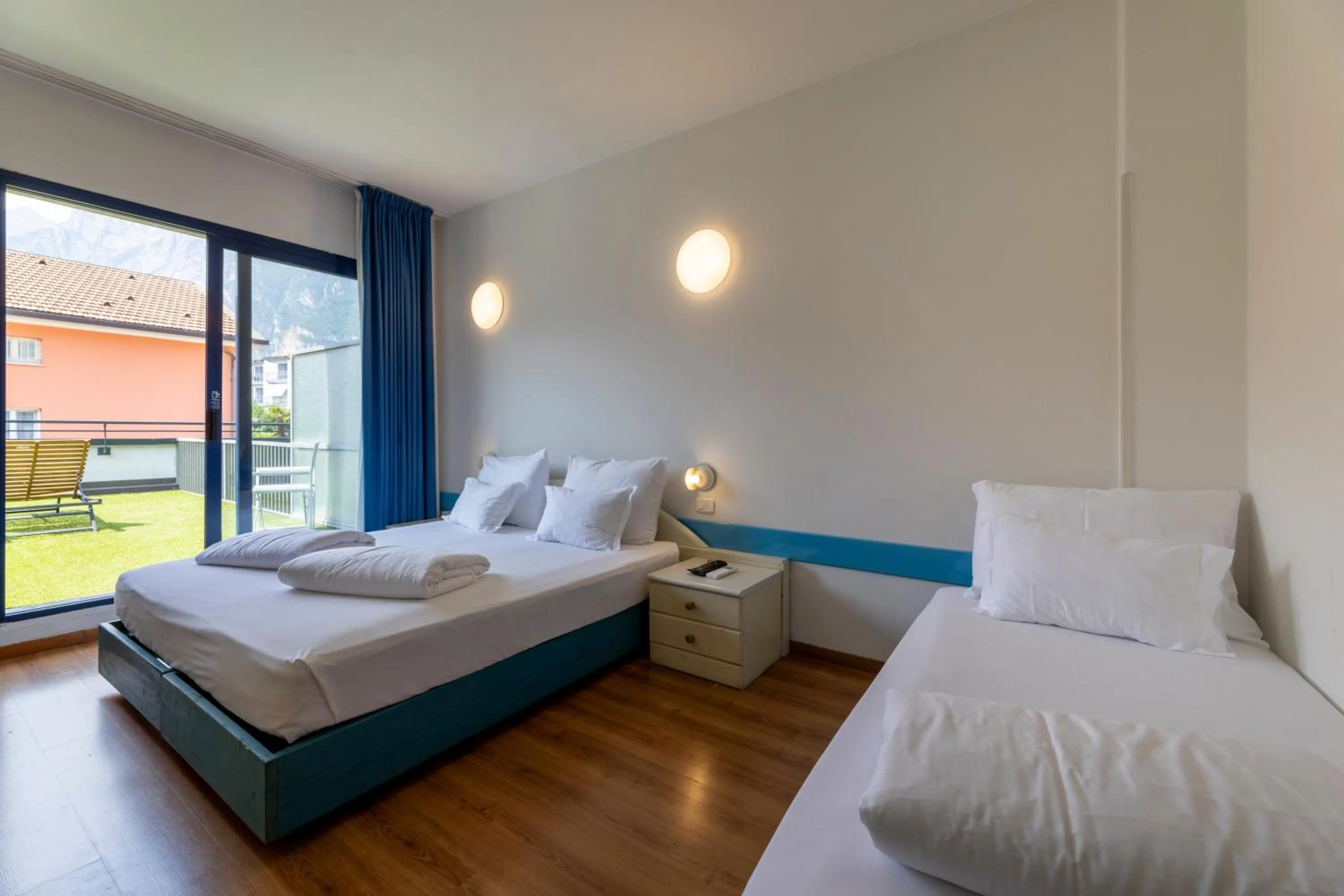 Bedroom, Bed in Hi Hotels Riva del Garda