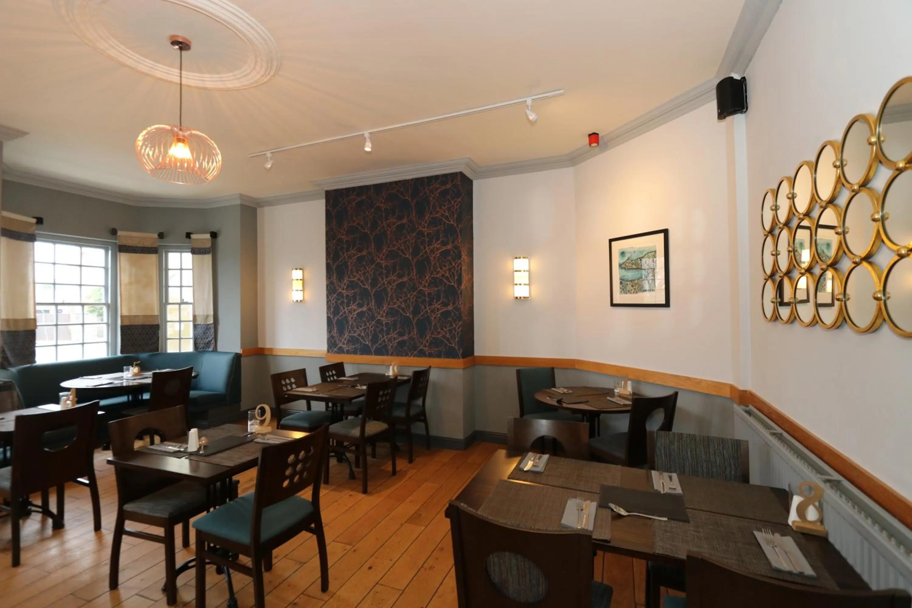 Restaurant/places to eat in Gwesty Nanhoron Arms Hotel