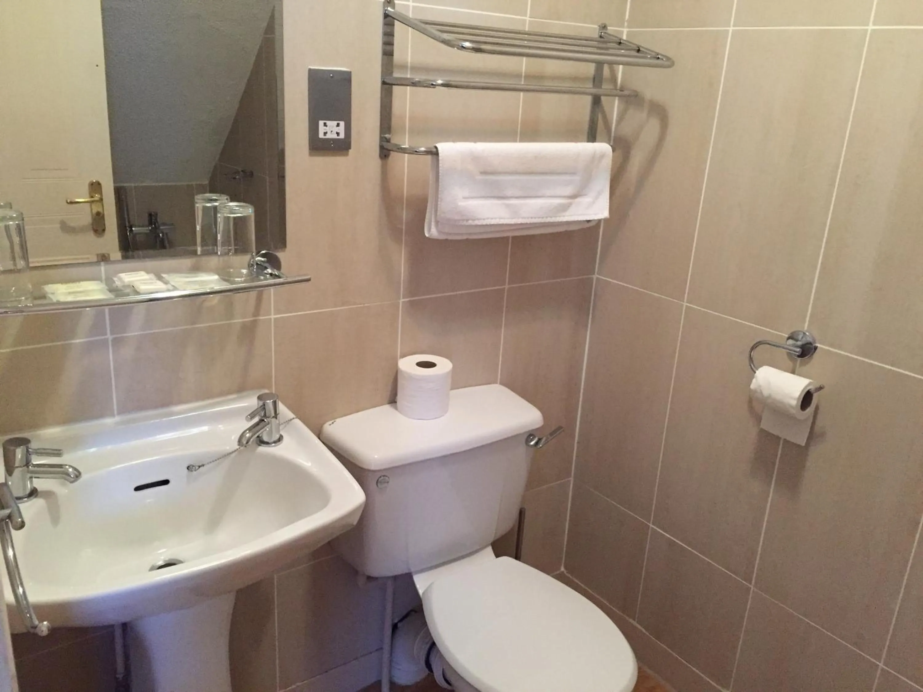 Toilet in Gwesty Nanhoron Arms Hotel