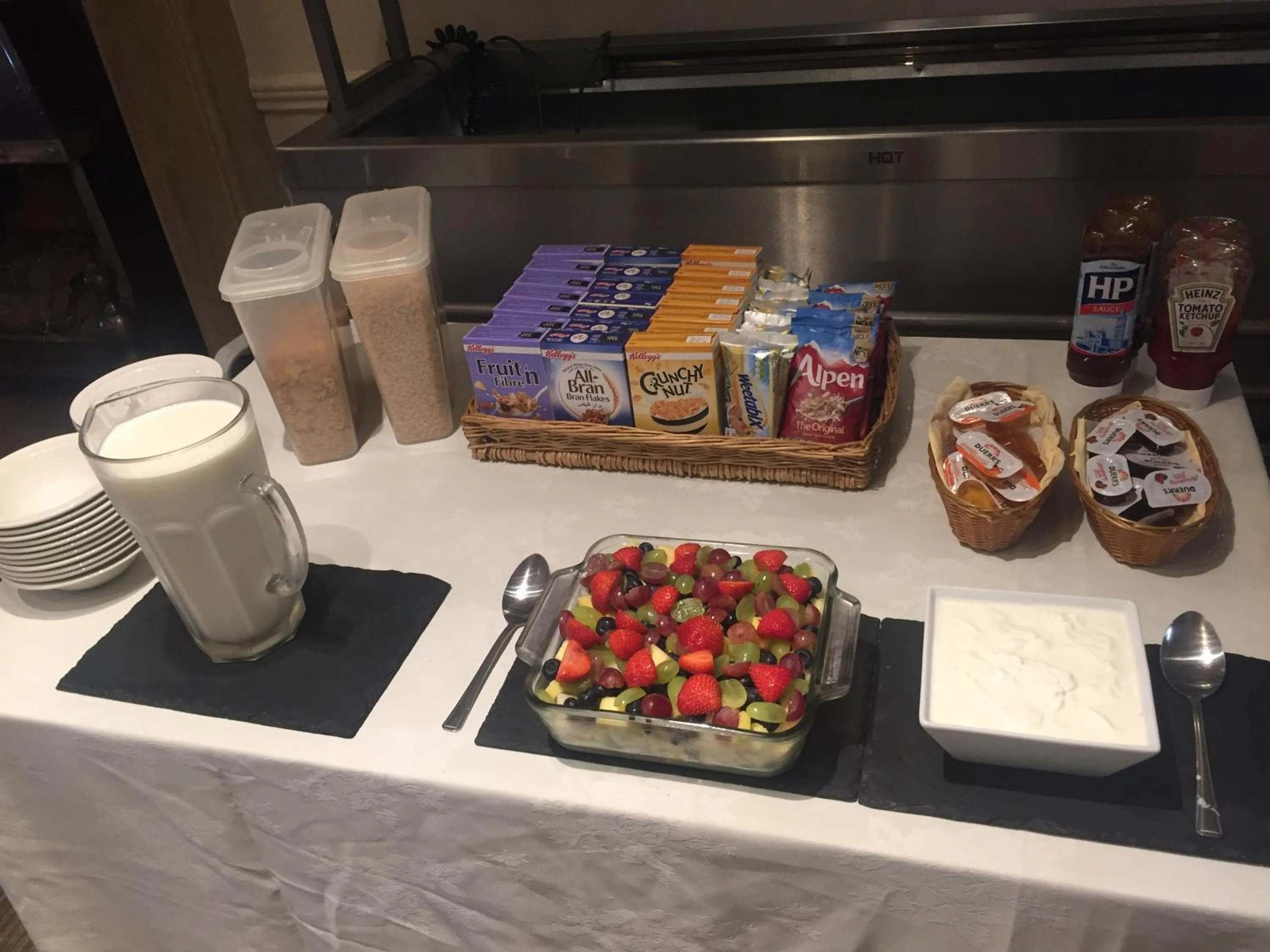 Breakfast in Gwesty Nanhoron Arms Hotel