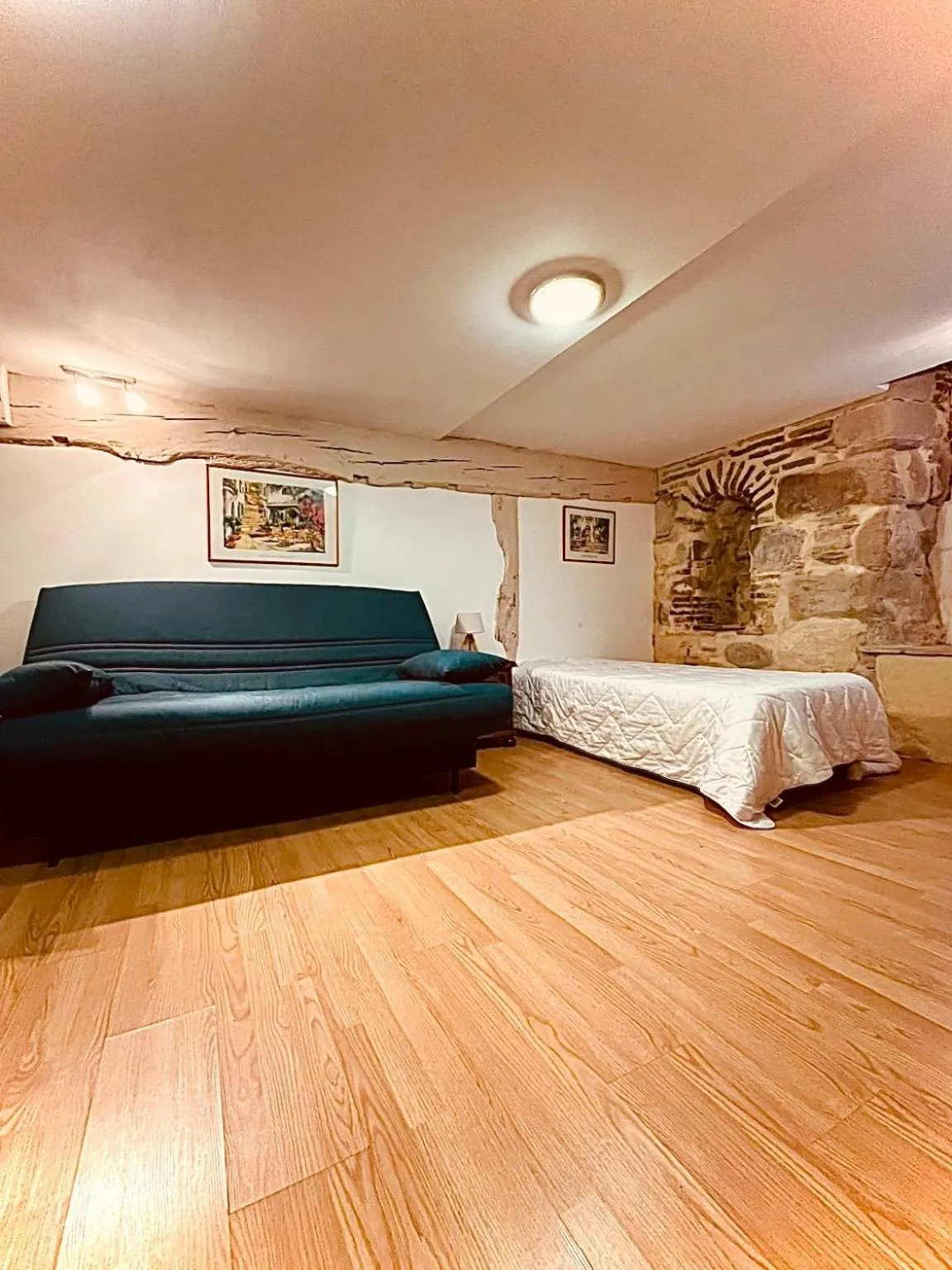 Bedroom, Bed in Les Balcons du Pastel