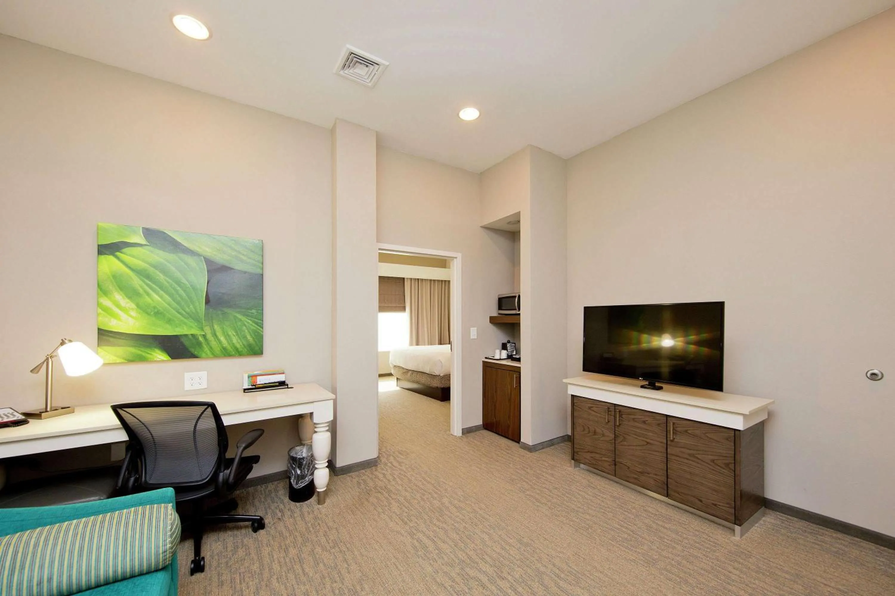 Bedroom, Bed in Hilton Garden Inn Martinsburg