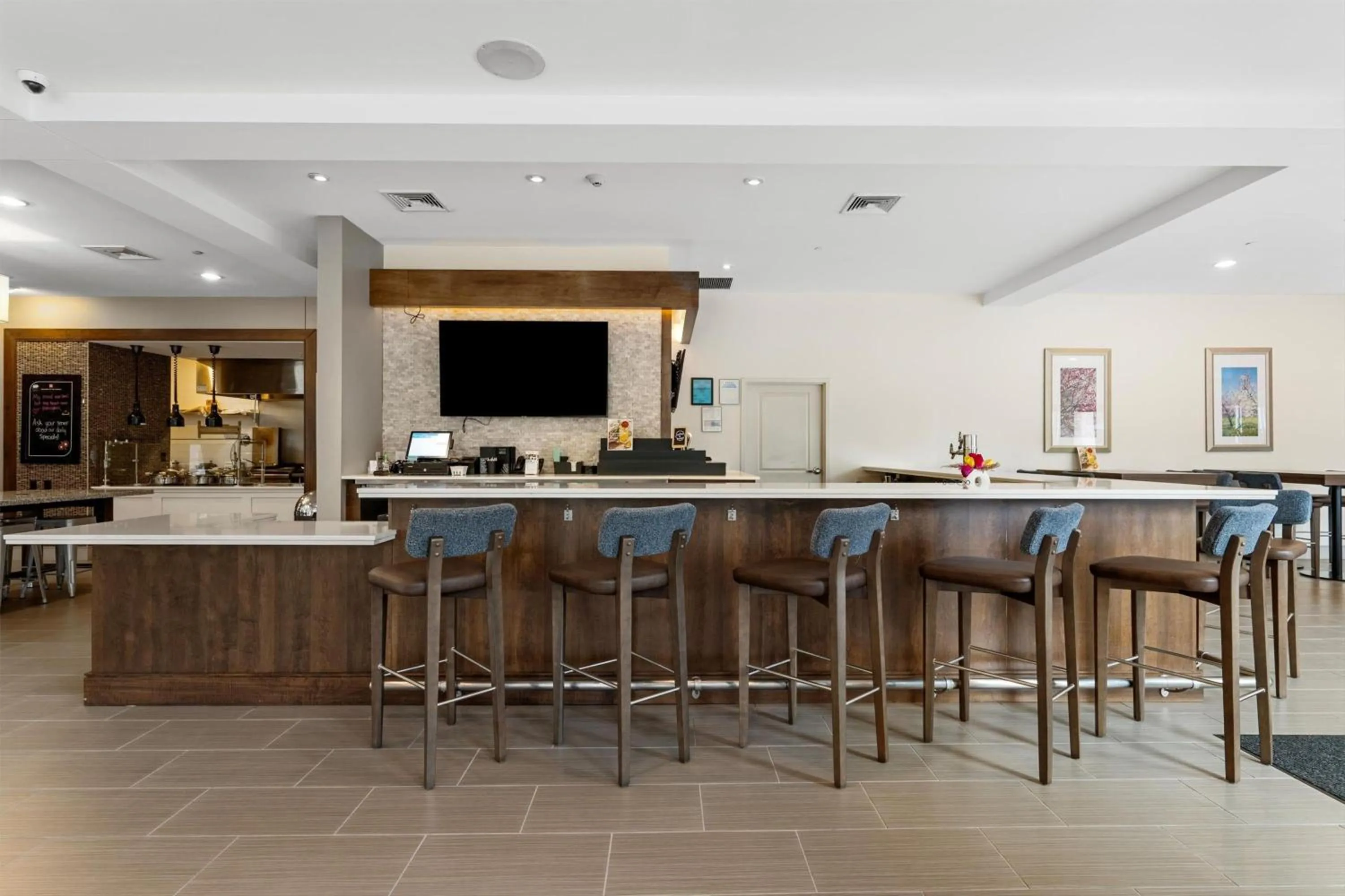 Lounge or bar in Hilton Garden Inn Martinsburg