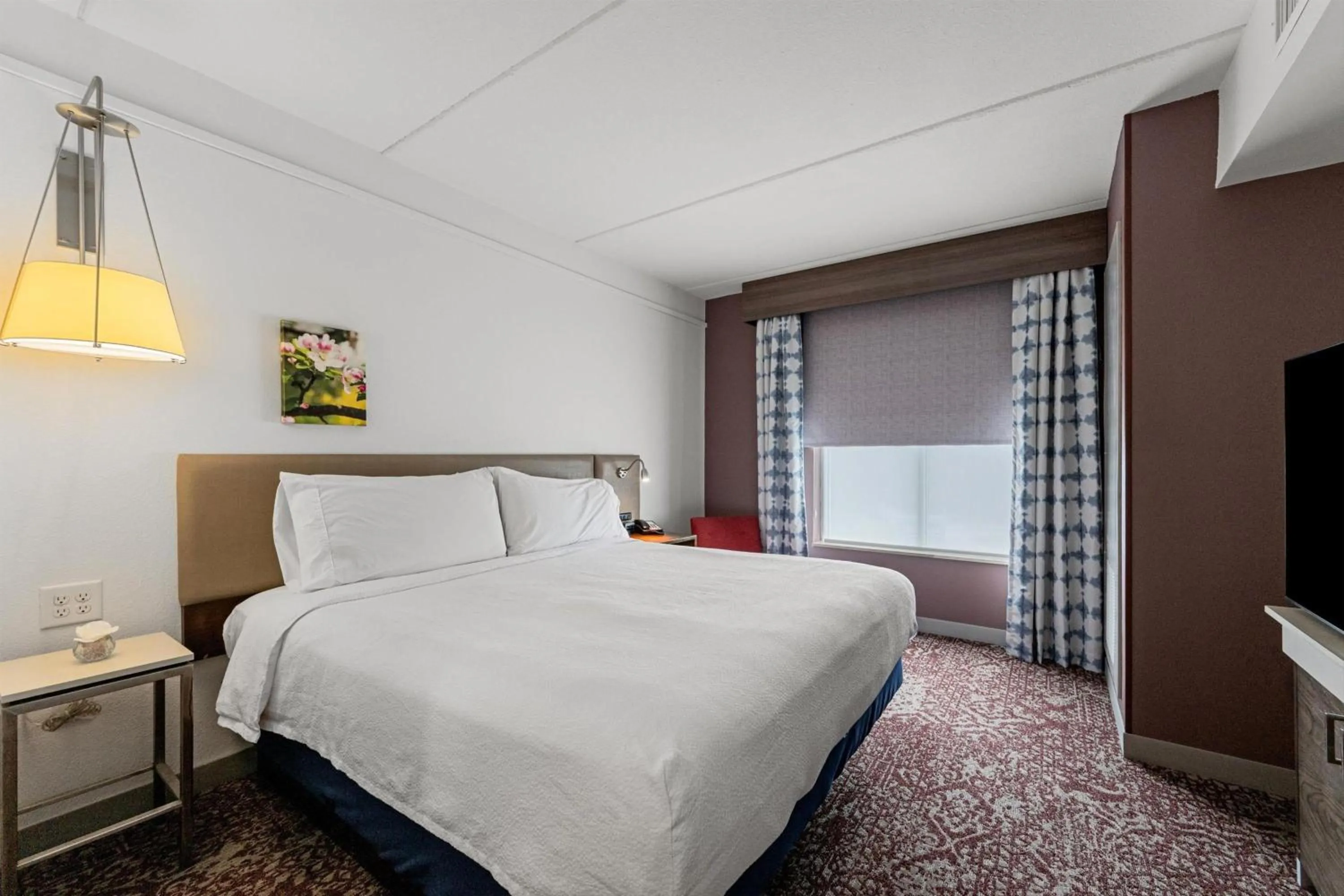 Bed in Hilton Garden Inn Martinsburg