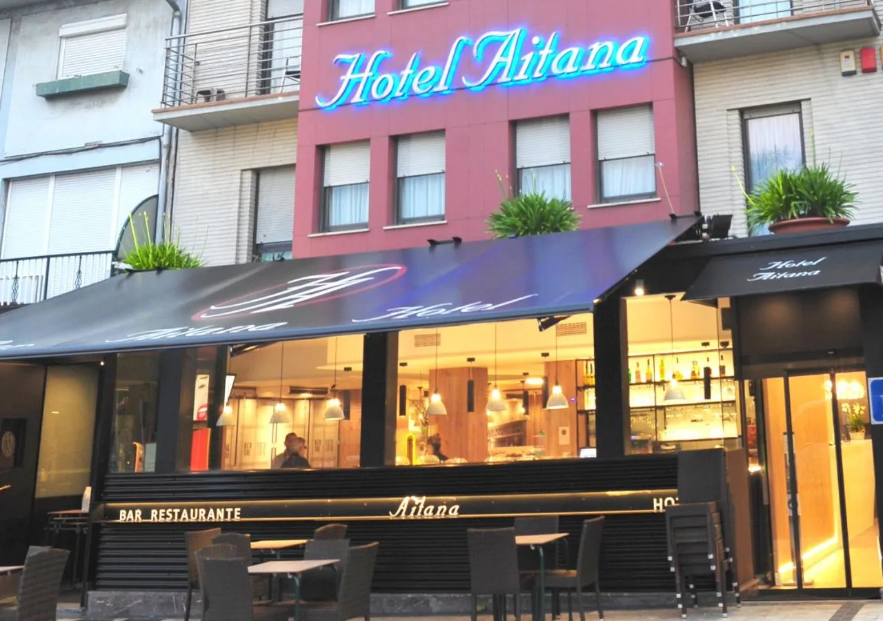 Facade/entrance in Hotel Aitana