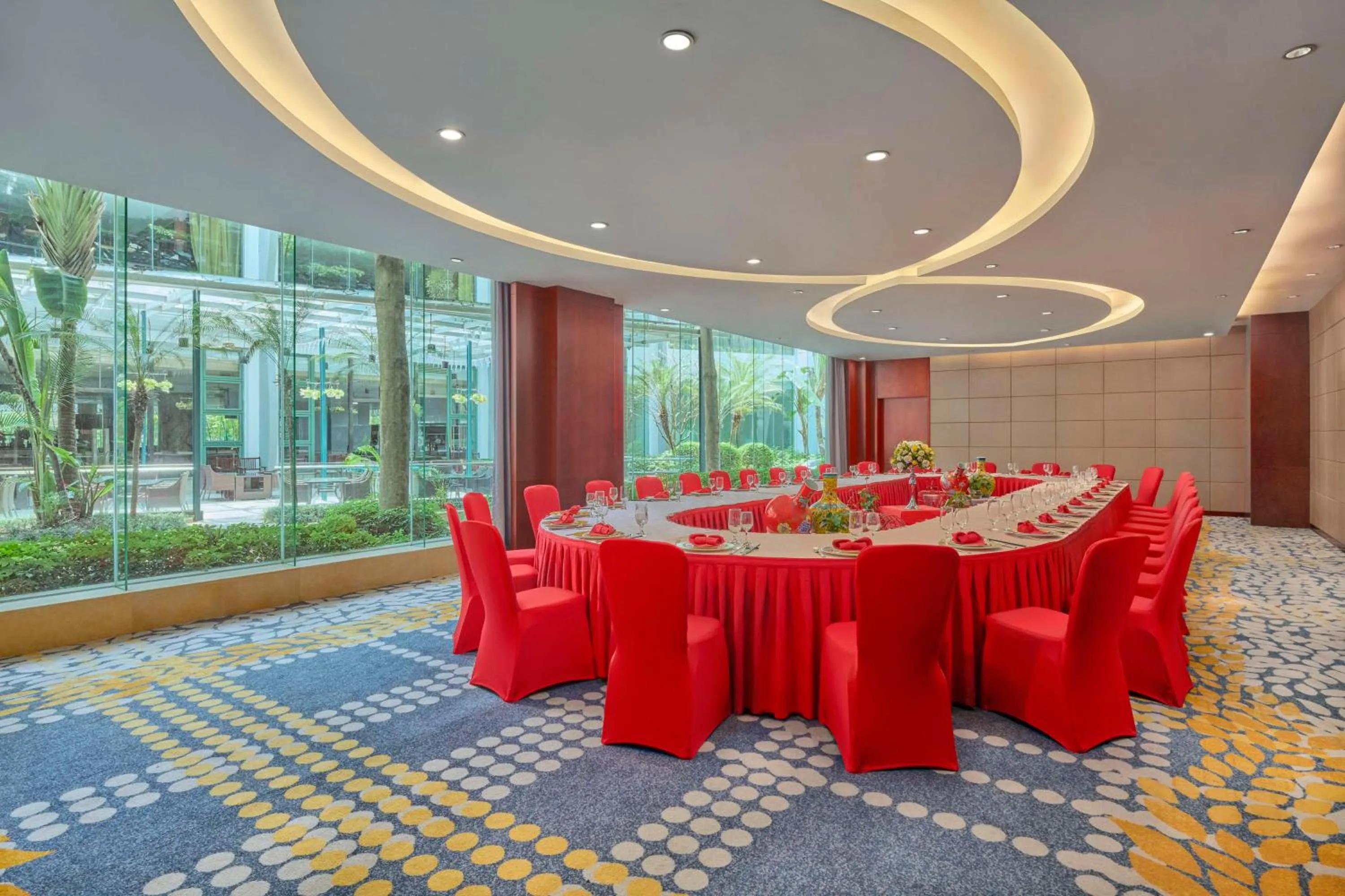Meeting/conference room in Hilton Guangzhou Science City, Free Shuttle Bus during Canton Fair
