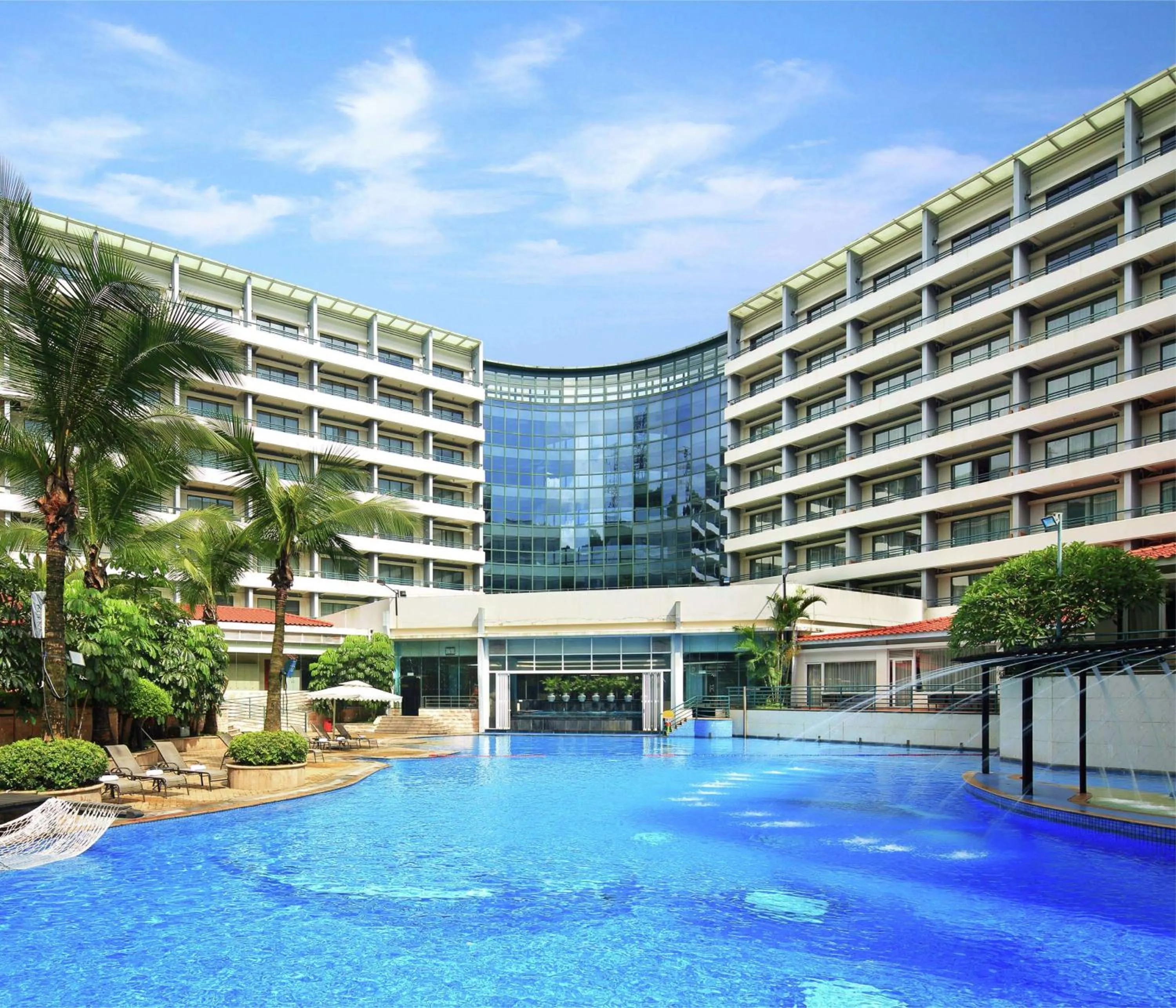 Pool view in Hilton Guangzhou Science City, Free Shuttle Bus during Canton Fair
