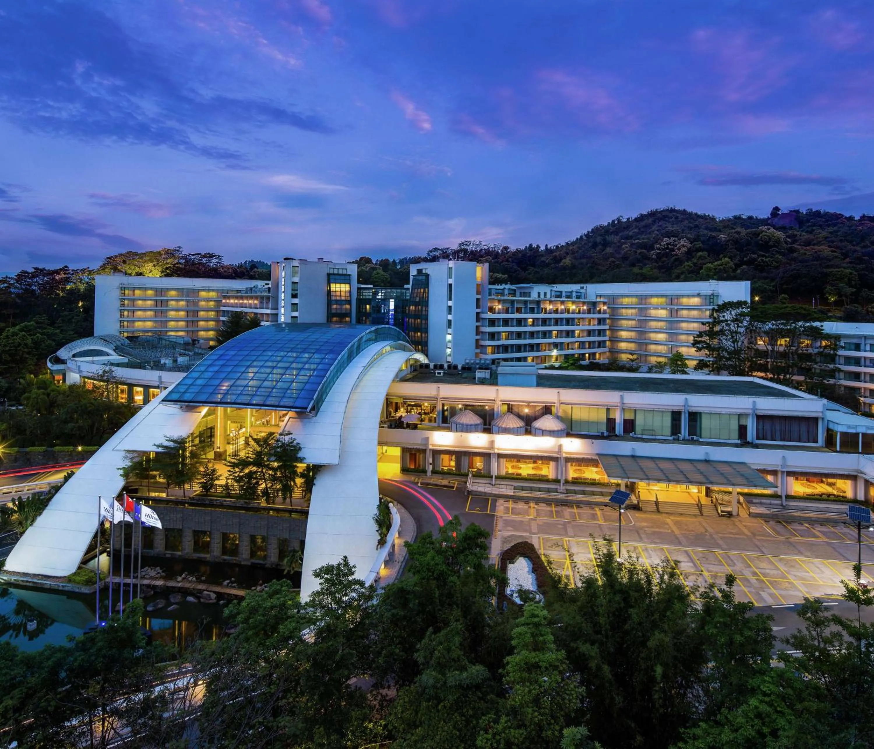 Property building in Hilton Guangzhou Science City, Free Shuttle Bus during Canton Fair