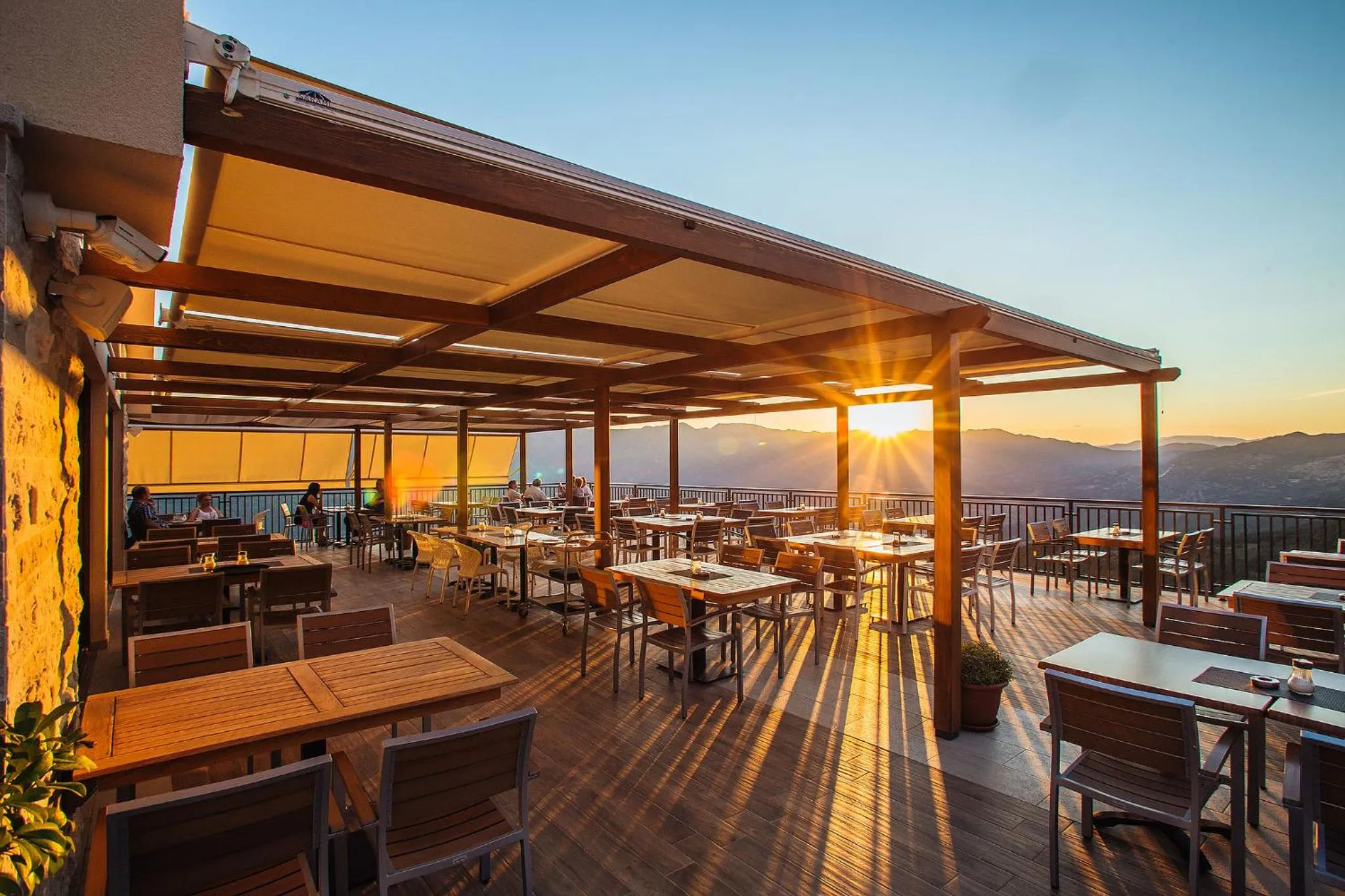 Restaurant/places to eat in Hotel Sokoline