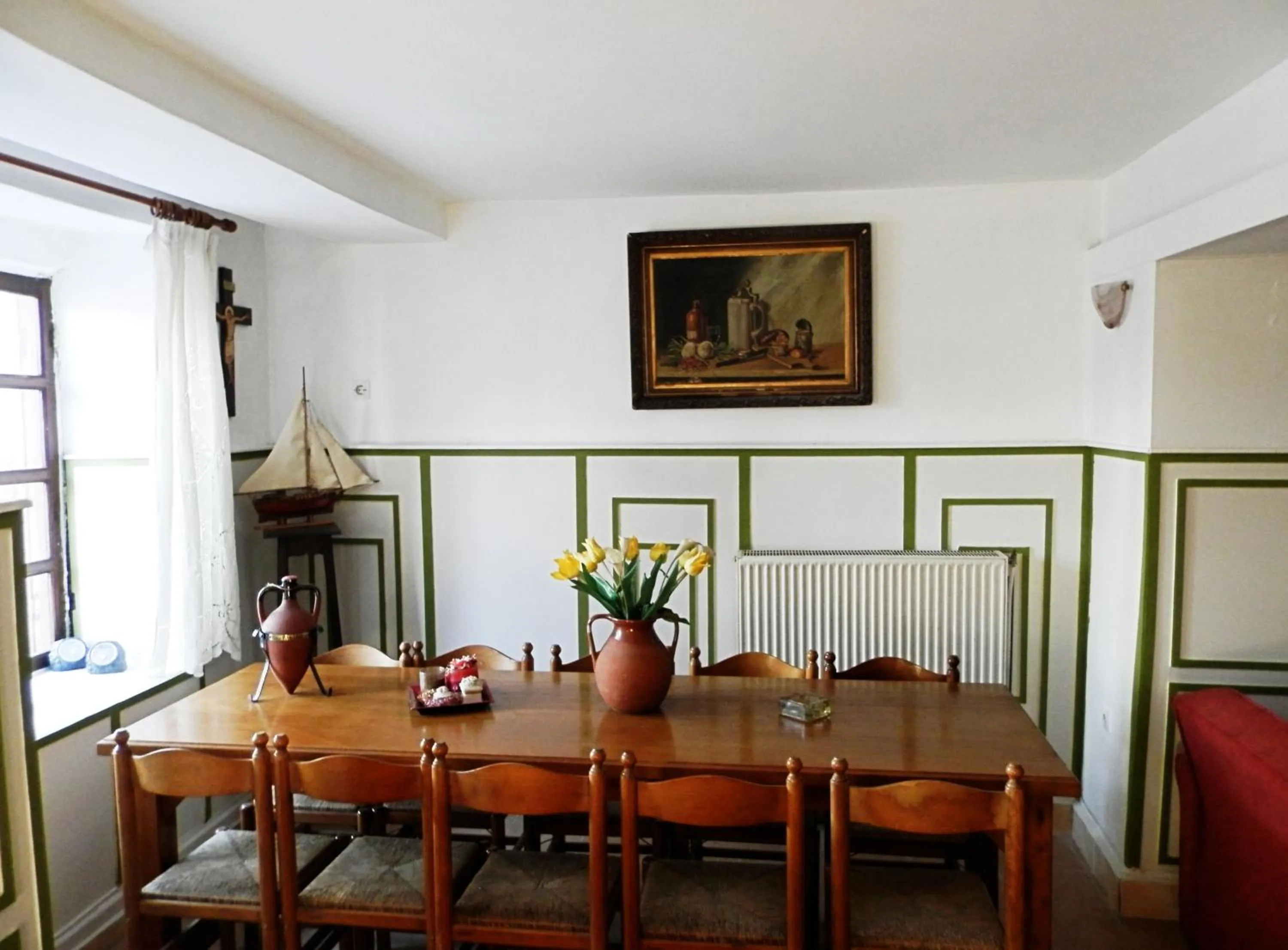 Restaurant/places to eat in Akanthos Hotel