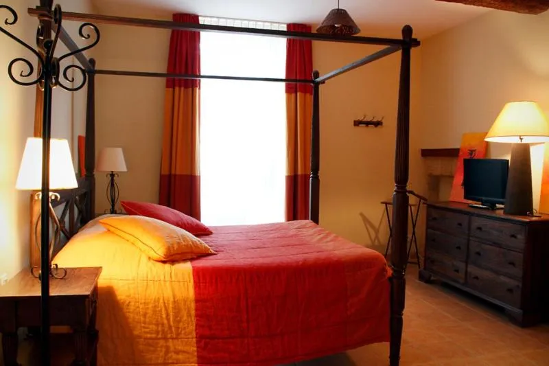 Photo of the whole room, Bed in Le Relais Du Grand Logis