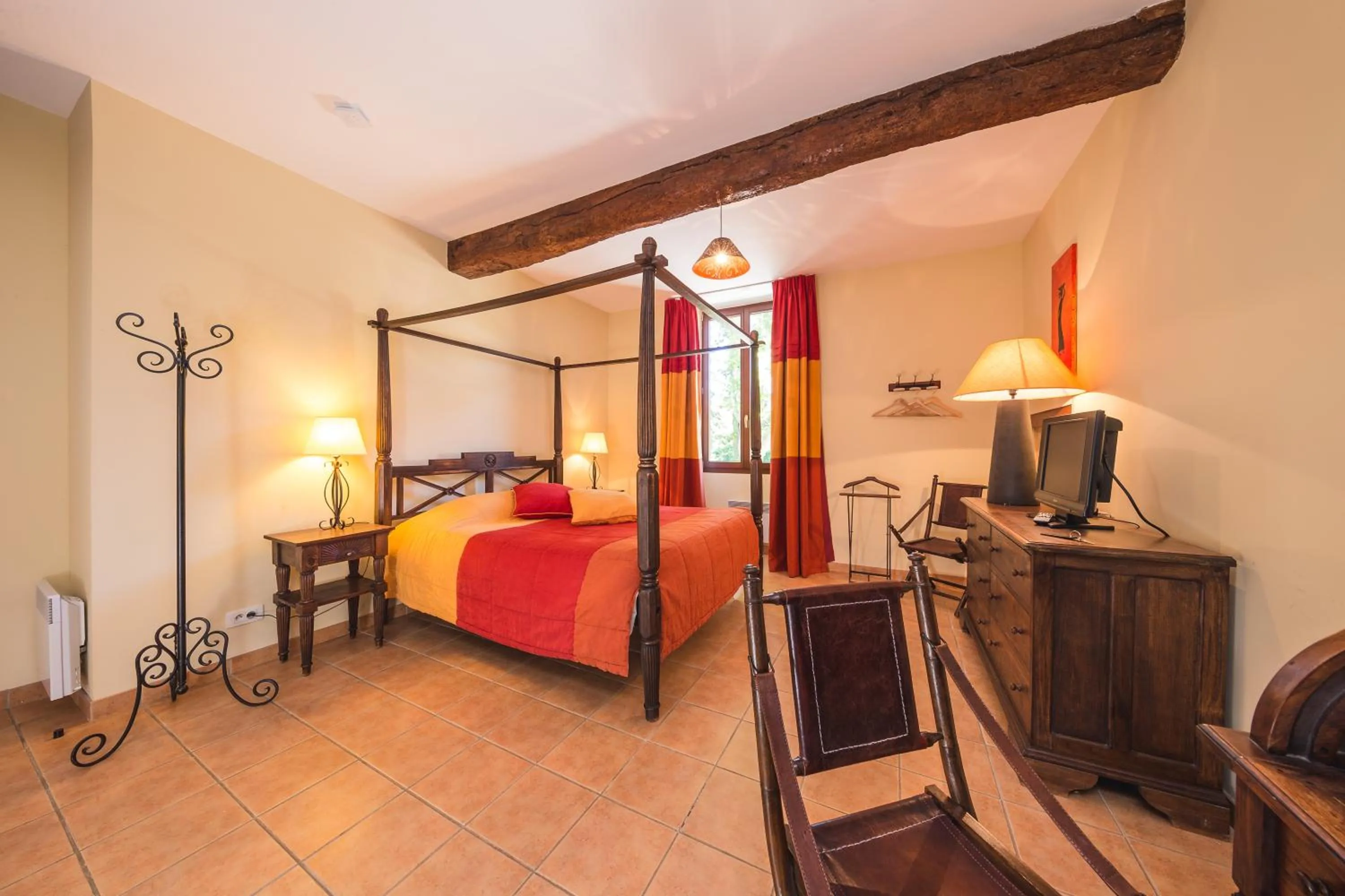 Day, Bed in Le Relais Du Grand Logis