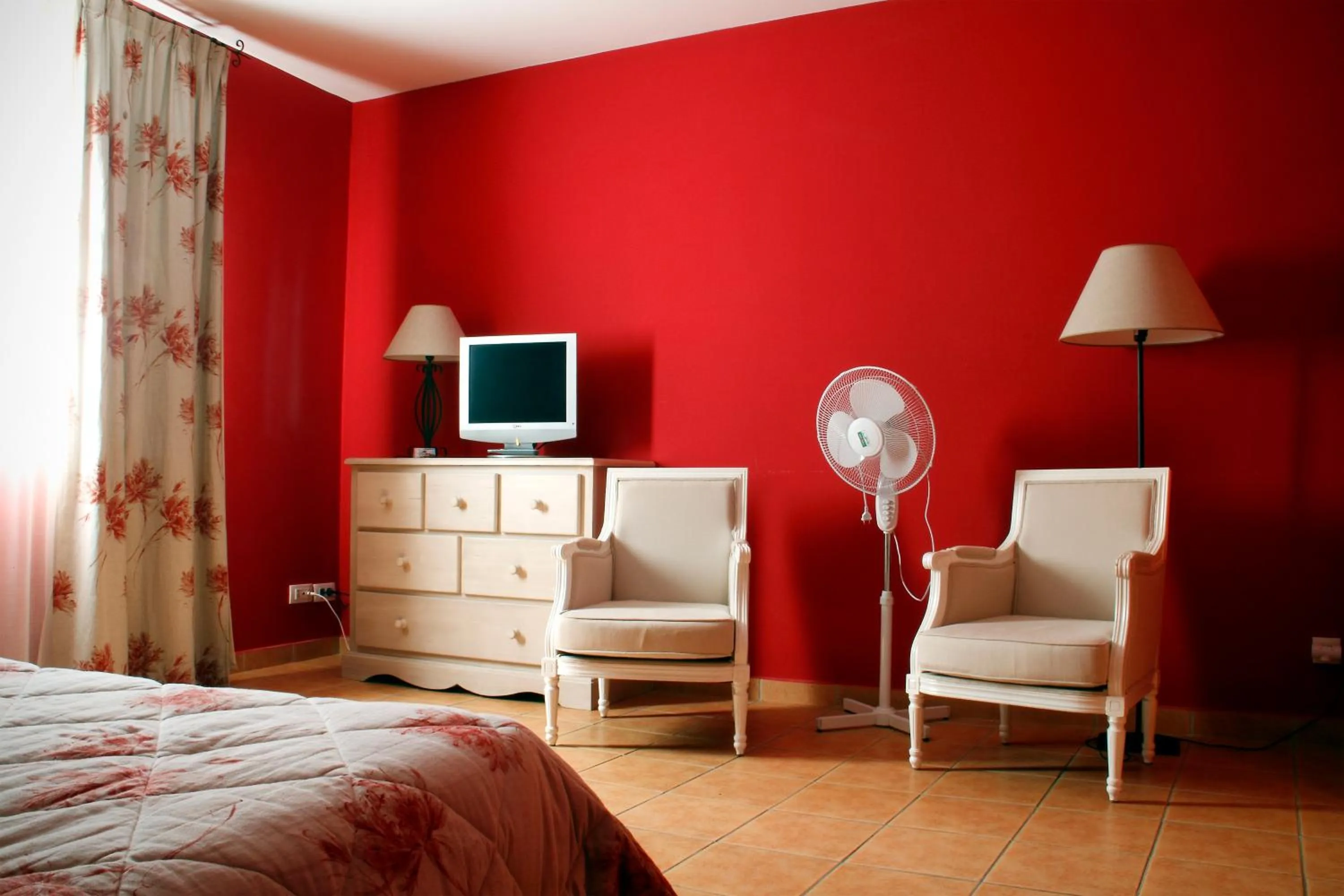 Bedroom, Bed in Le Relais Du Grand Logis
