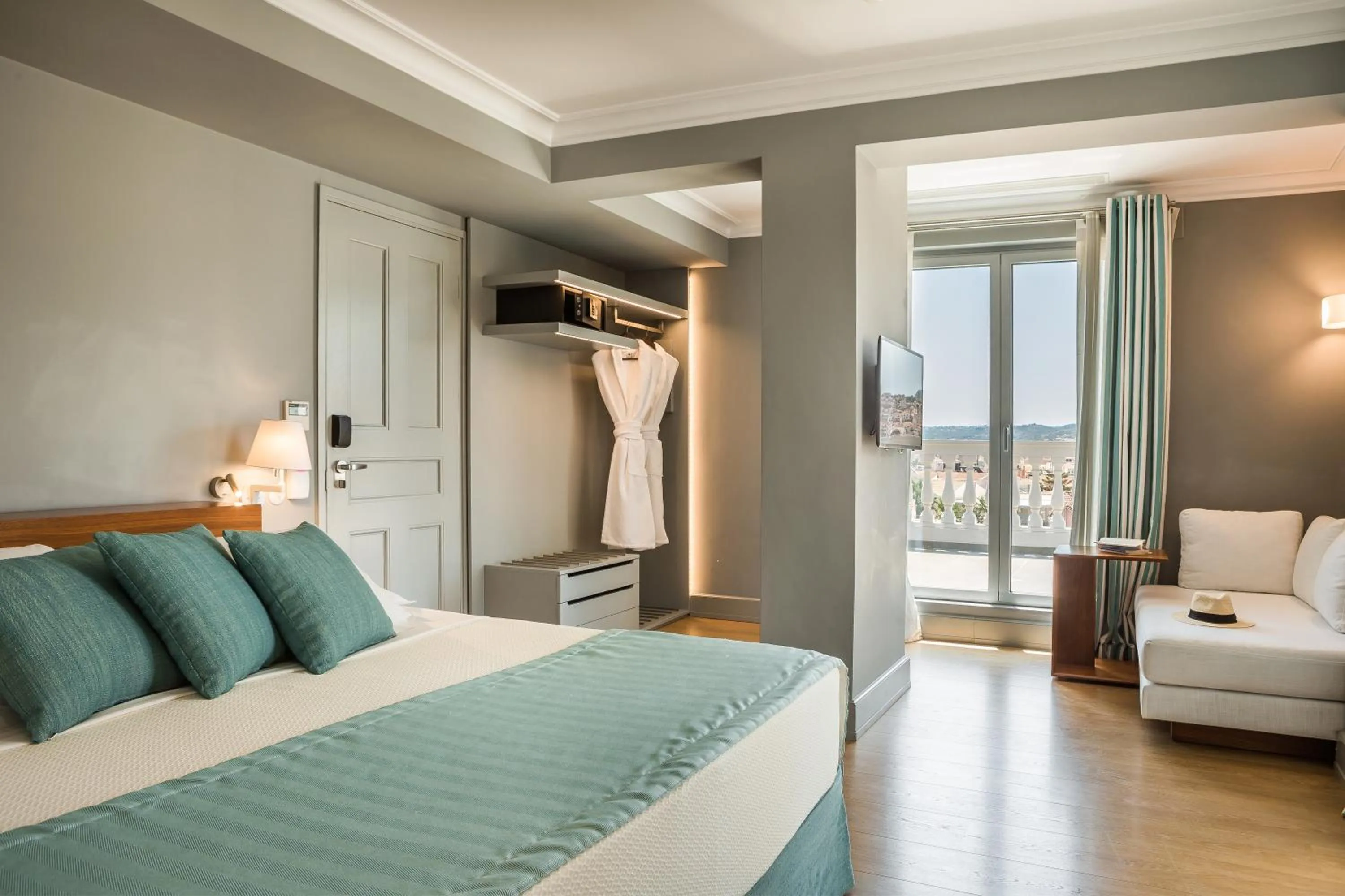 Bedroom, Bed in Aenos Hotel