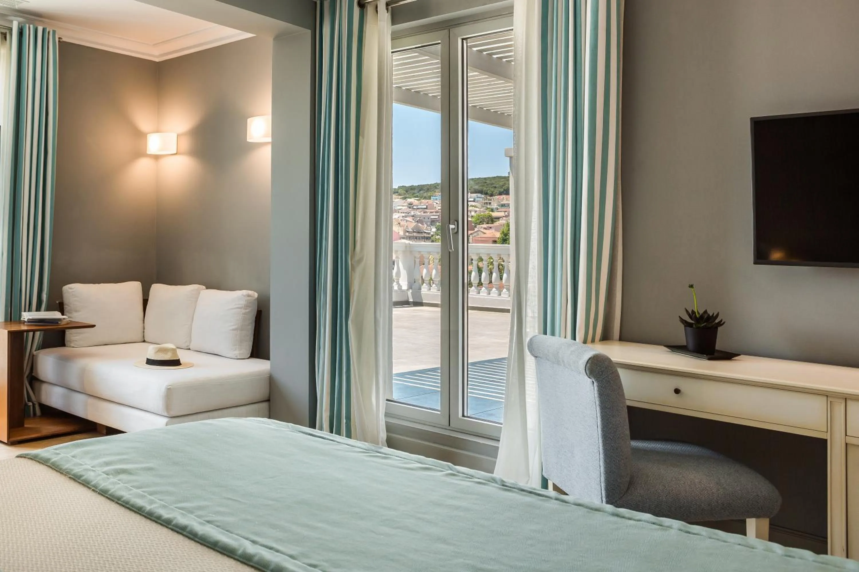 Bedroom, Bed in Aenos Hotel