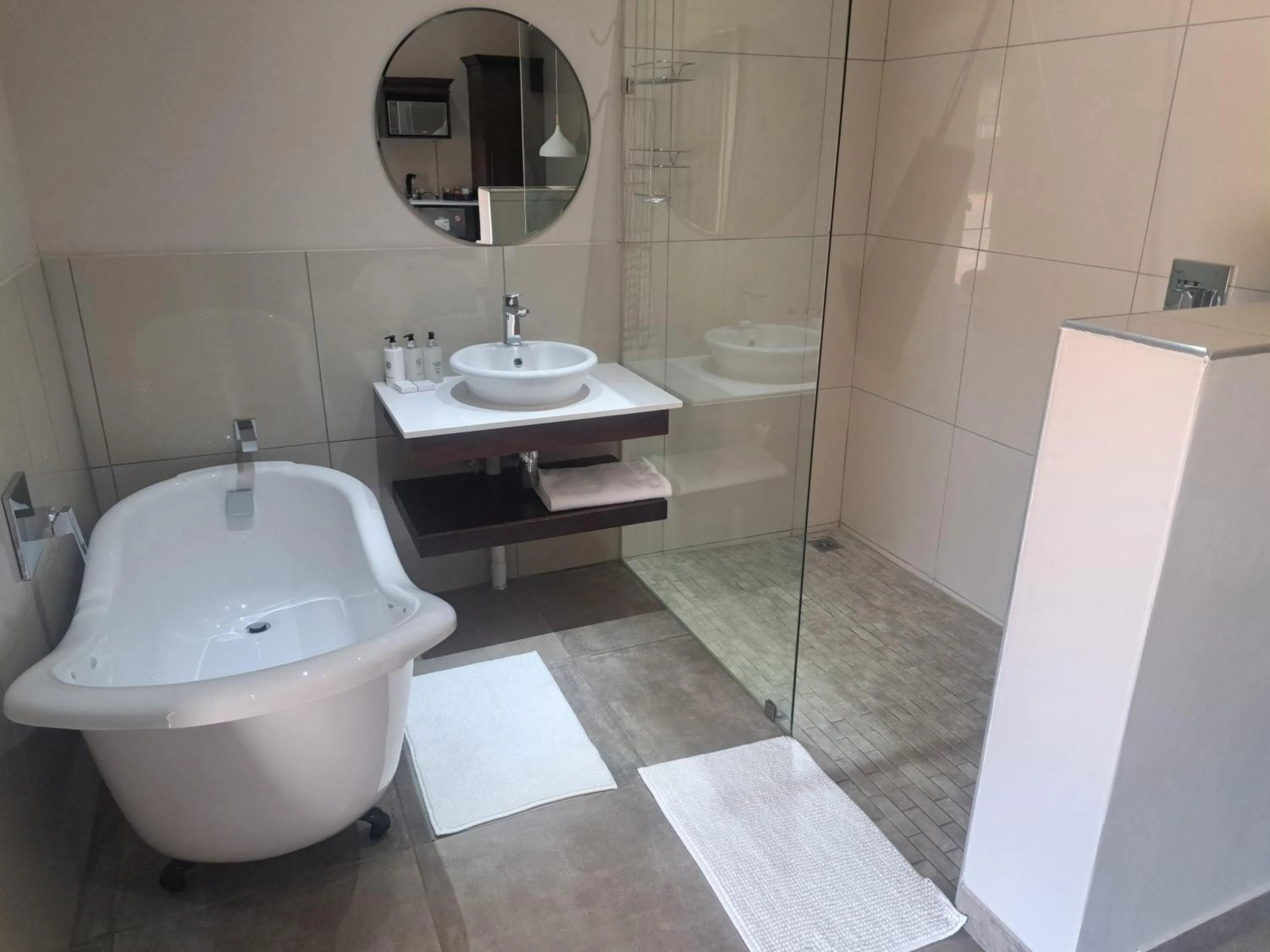 Bathroom in Abella Bed and Breakfast