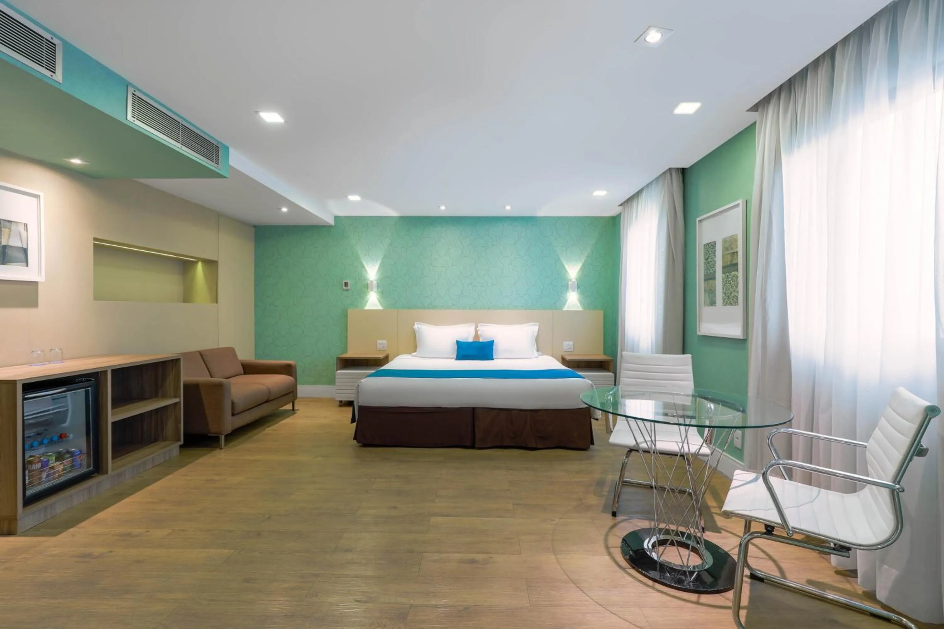 Bed in Wyndham Sao Paulo Ibirapuera Convention Plaza