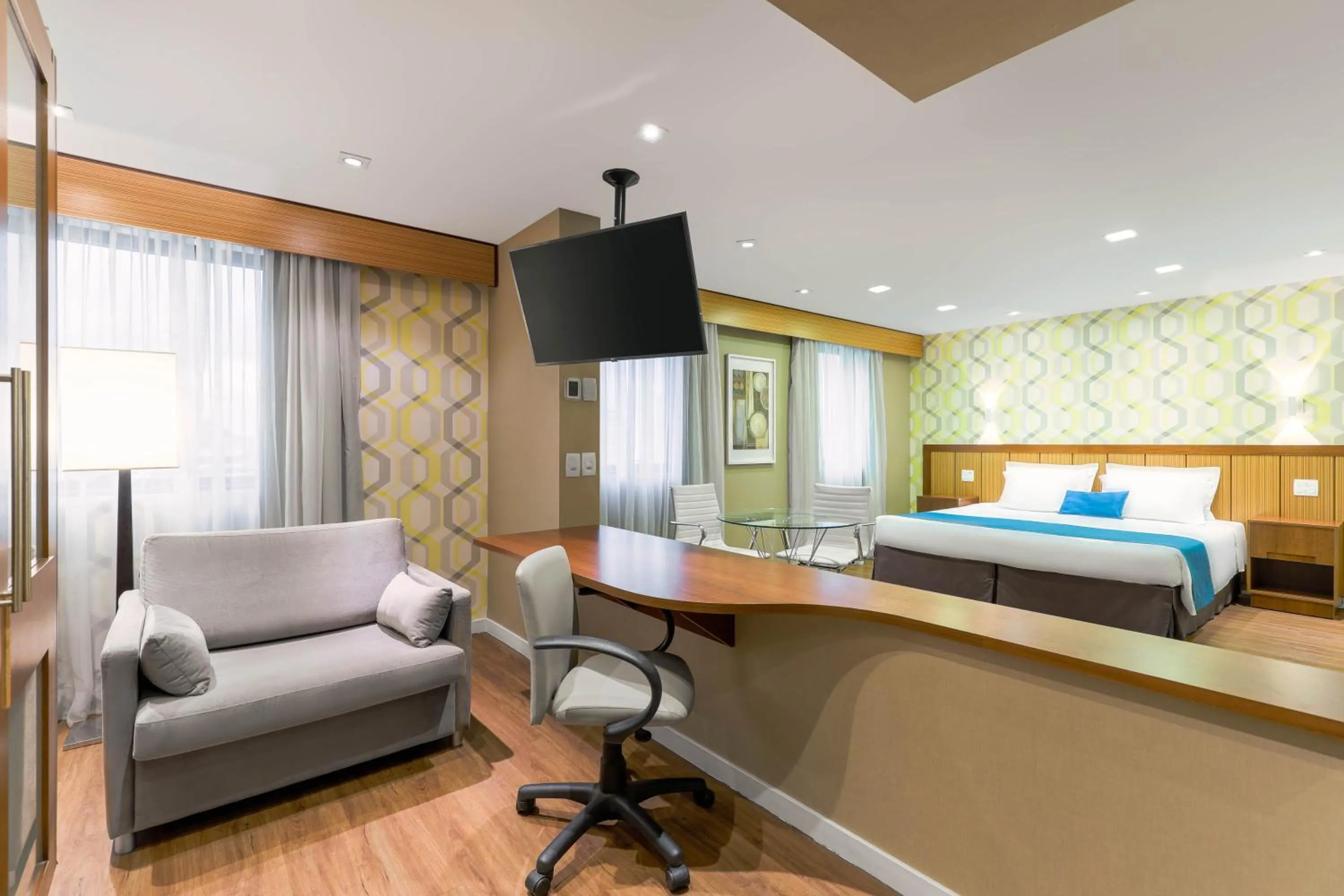 Bed in Wyndham Sao Paulo Ibirapuera Convention Plaza