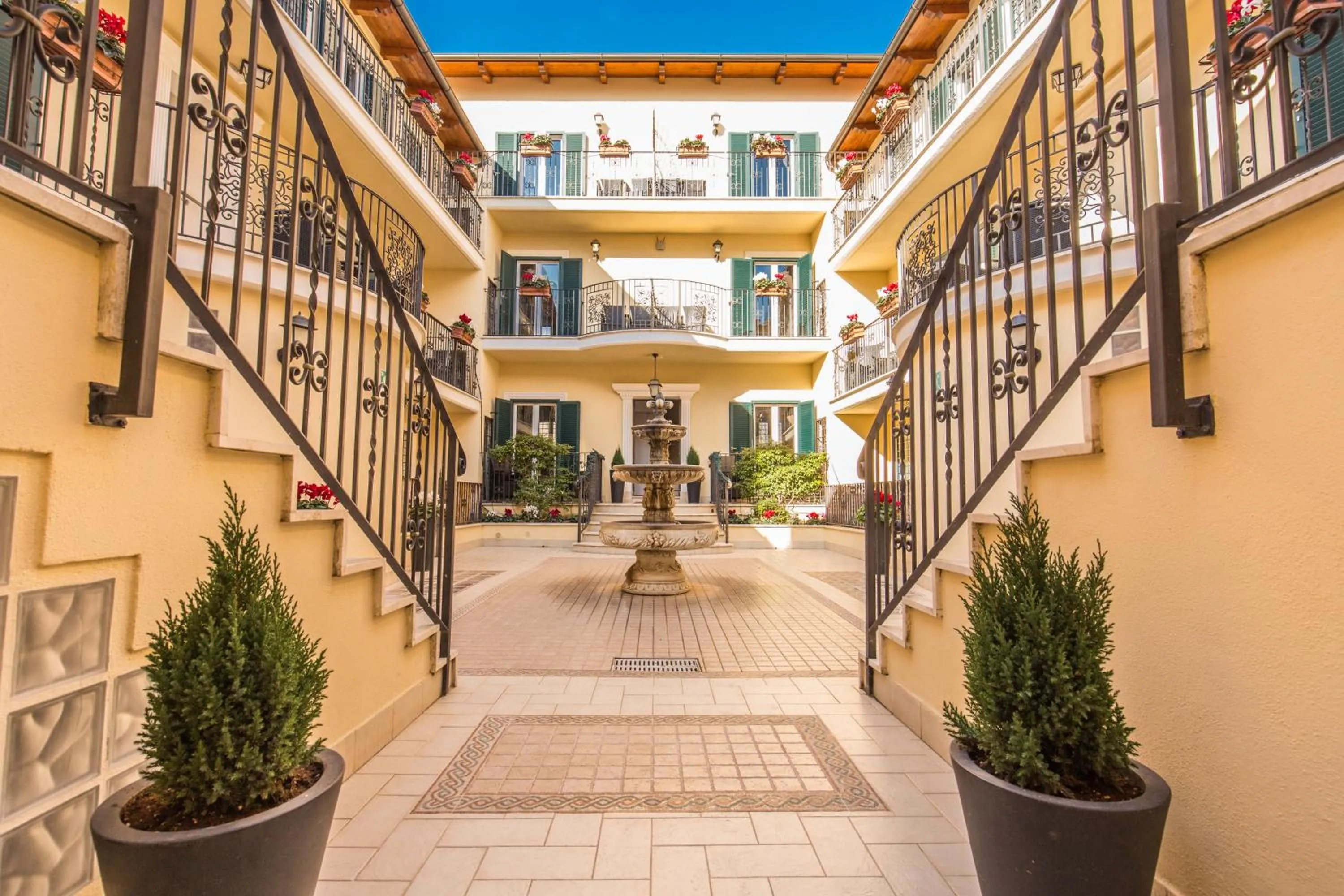 Facade/entrance in Aurelia Vatican Apartments