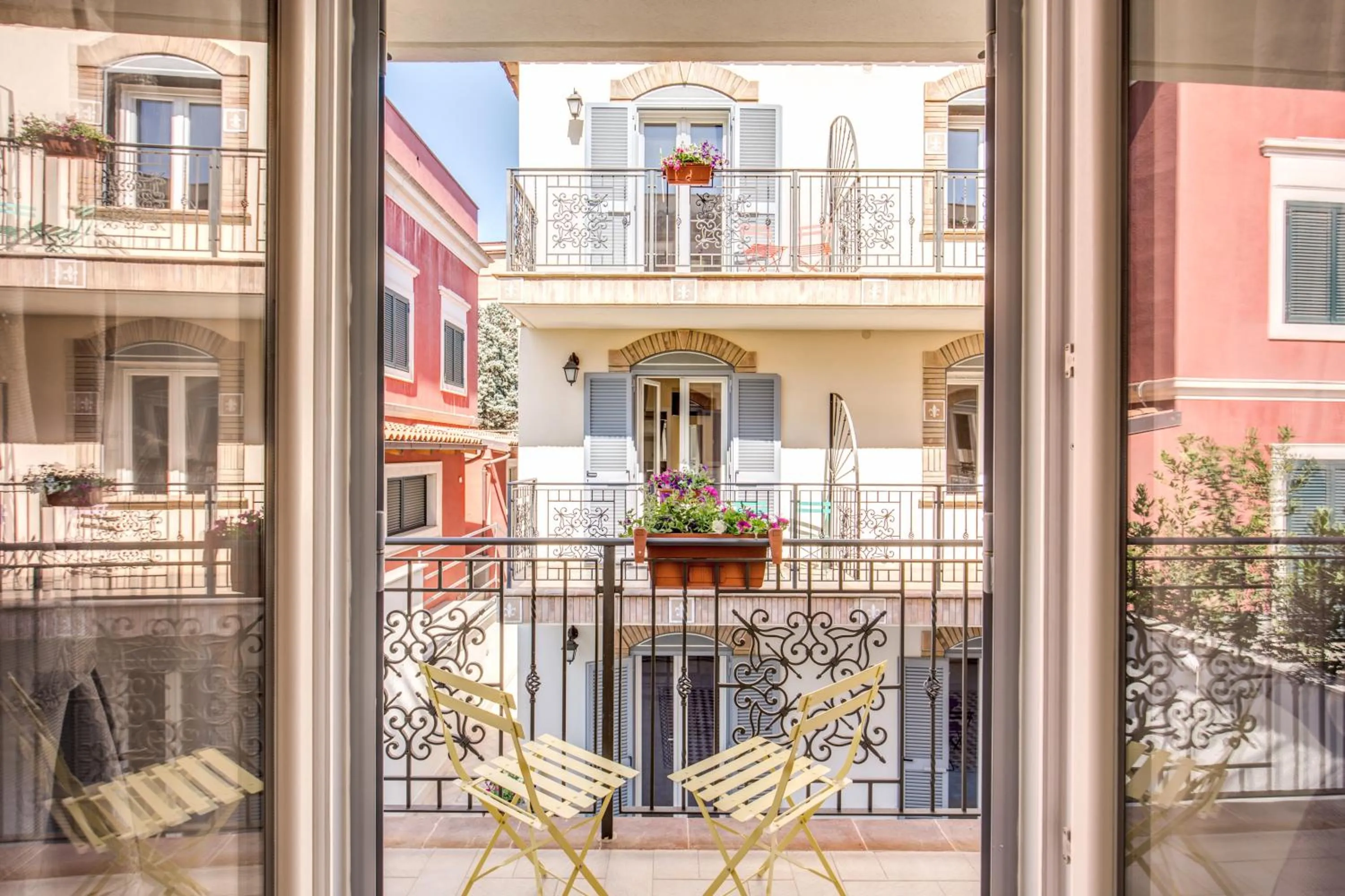 Balcony/Terrace in Aurelia Vatican Apartments