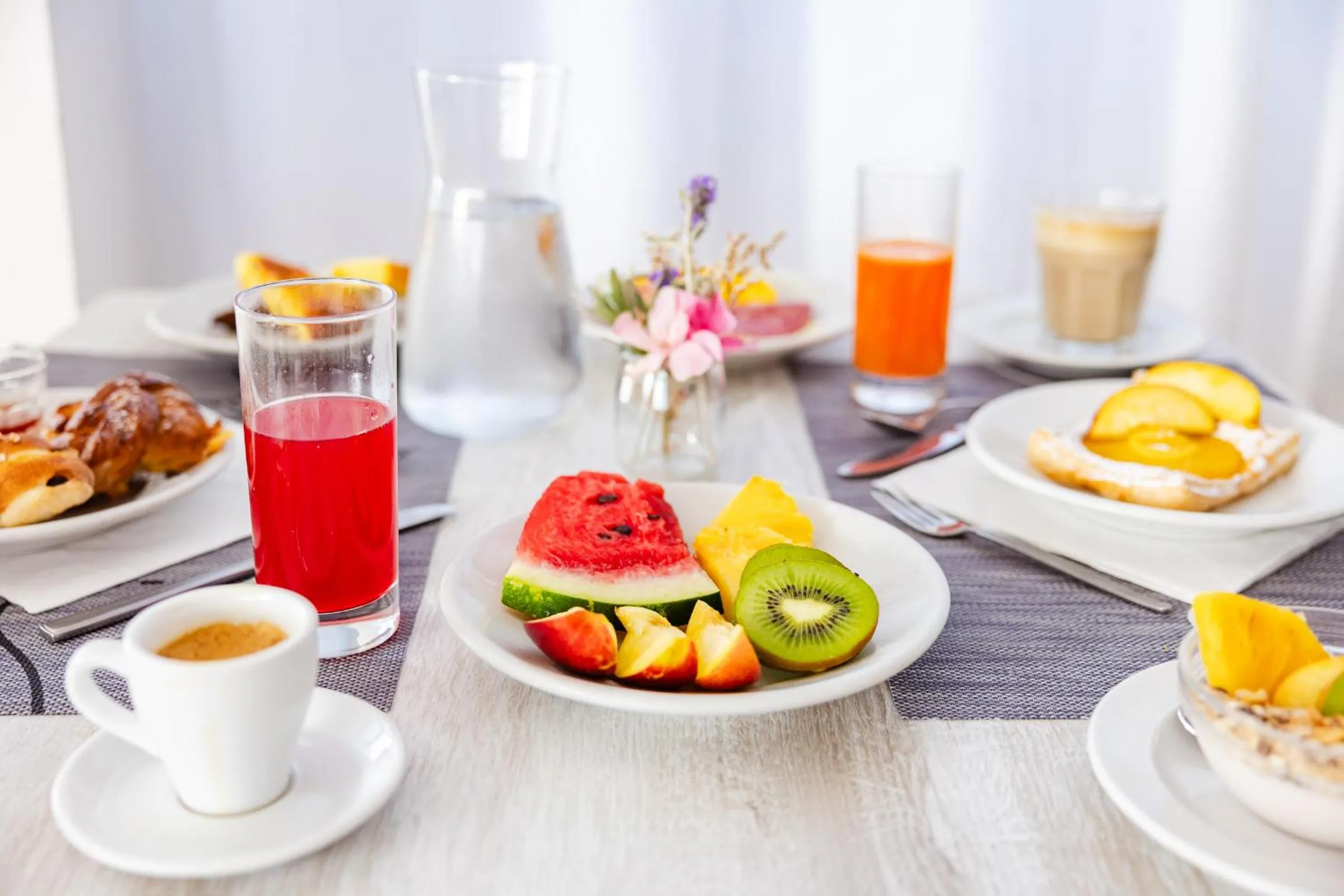 Breakfast in Ciccio Hotel