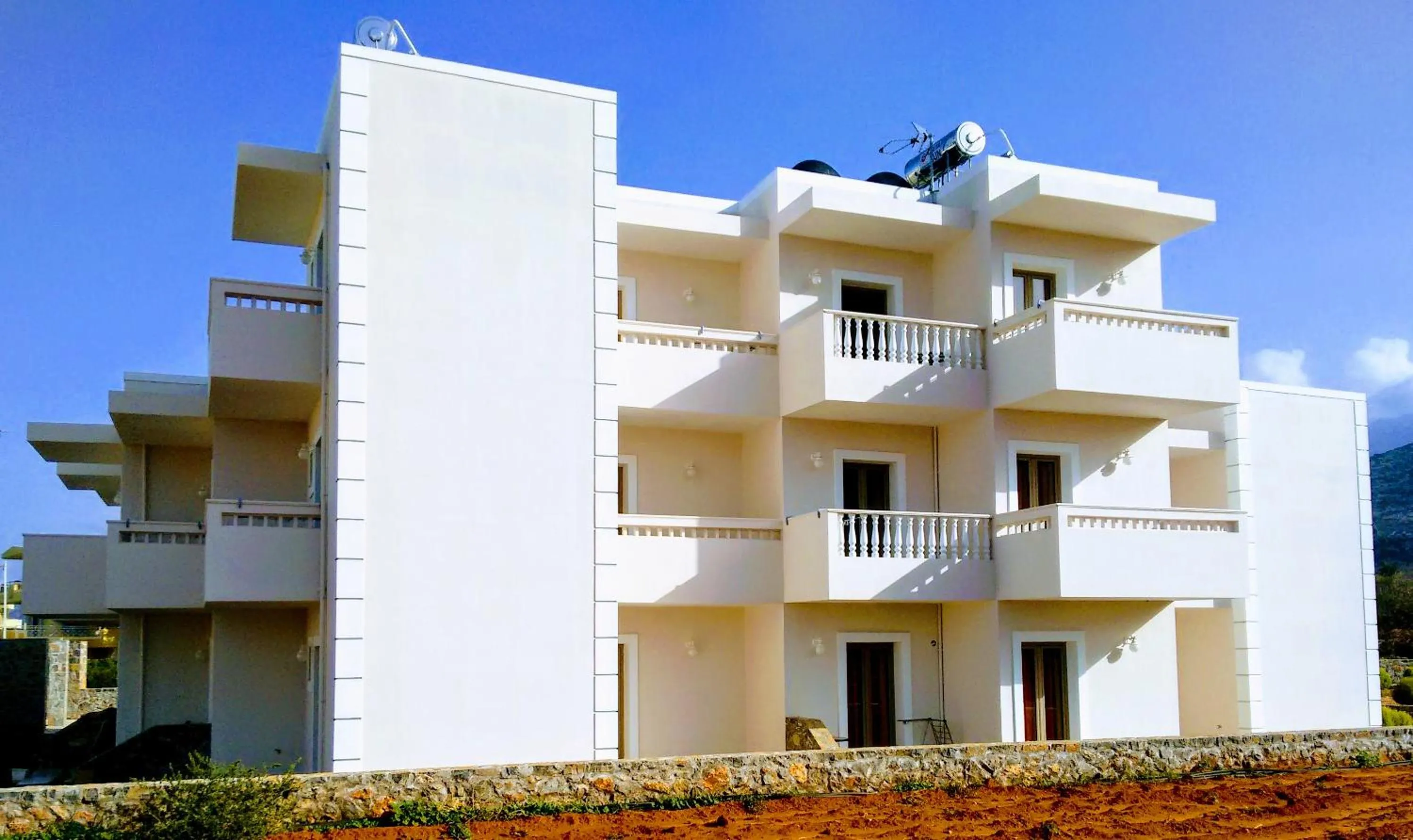 Property building in Casa Malena