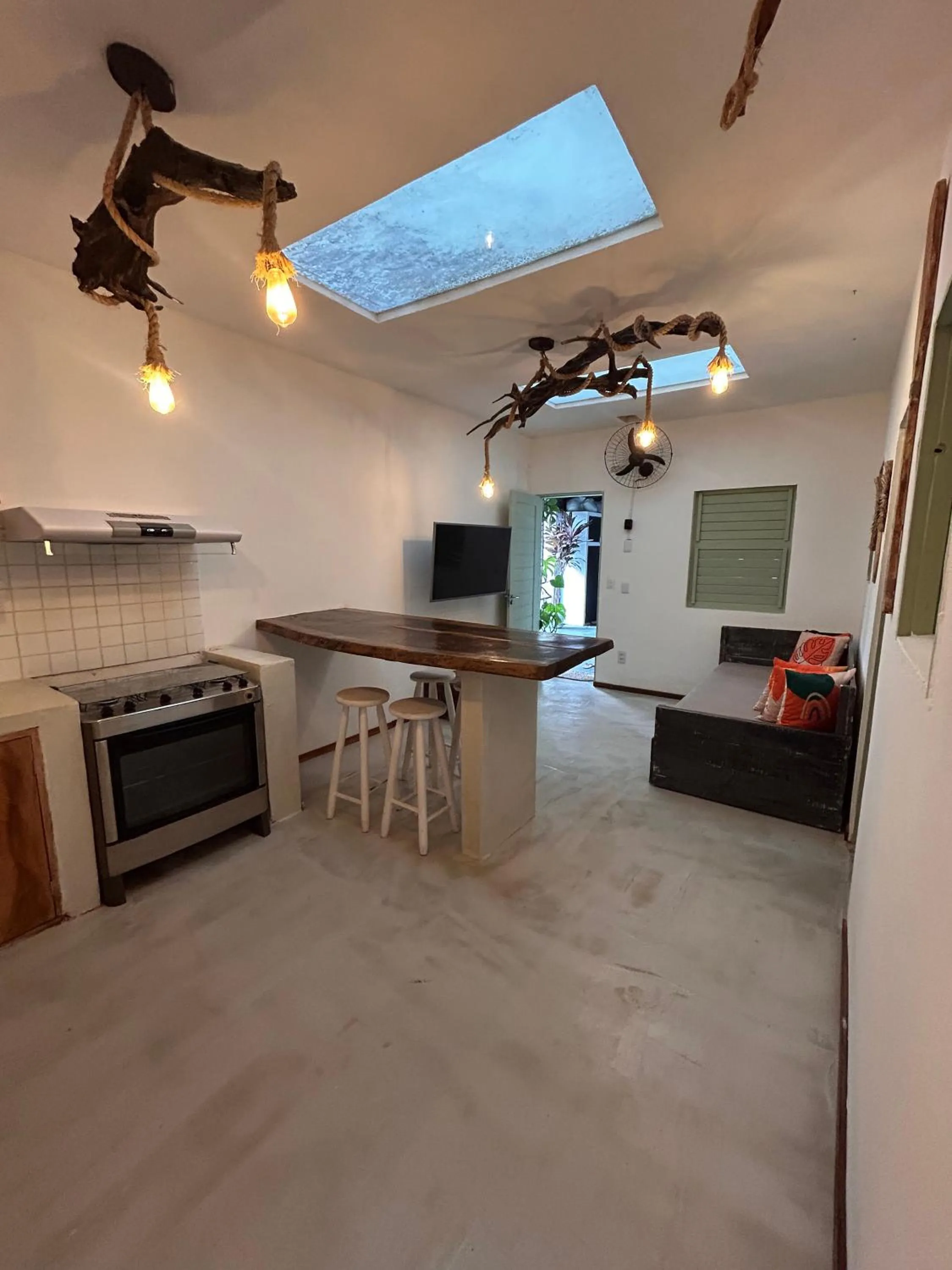 TV and multimedia in Cabaré Du Vento