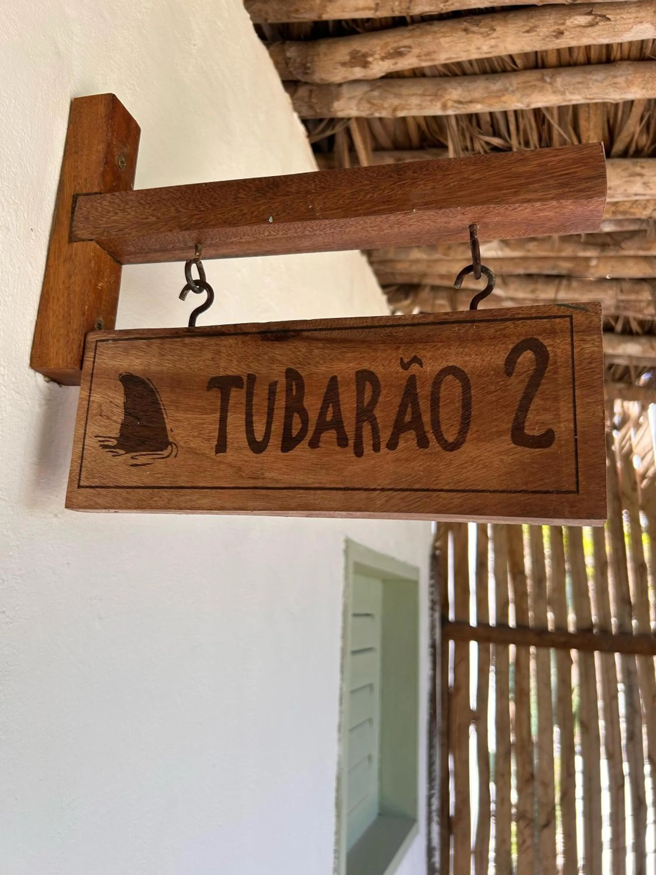 Text overlay in Cabaré Du Vento