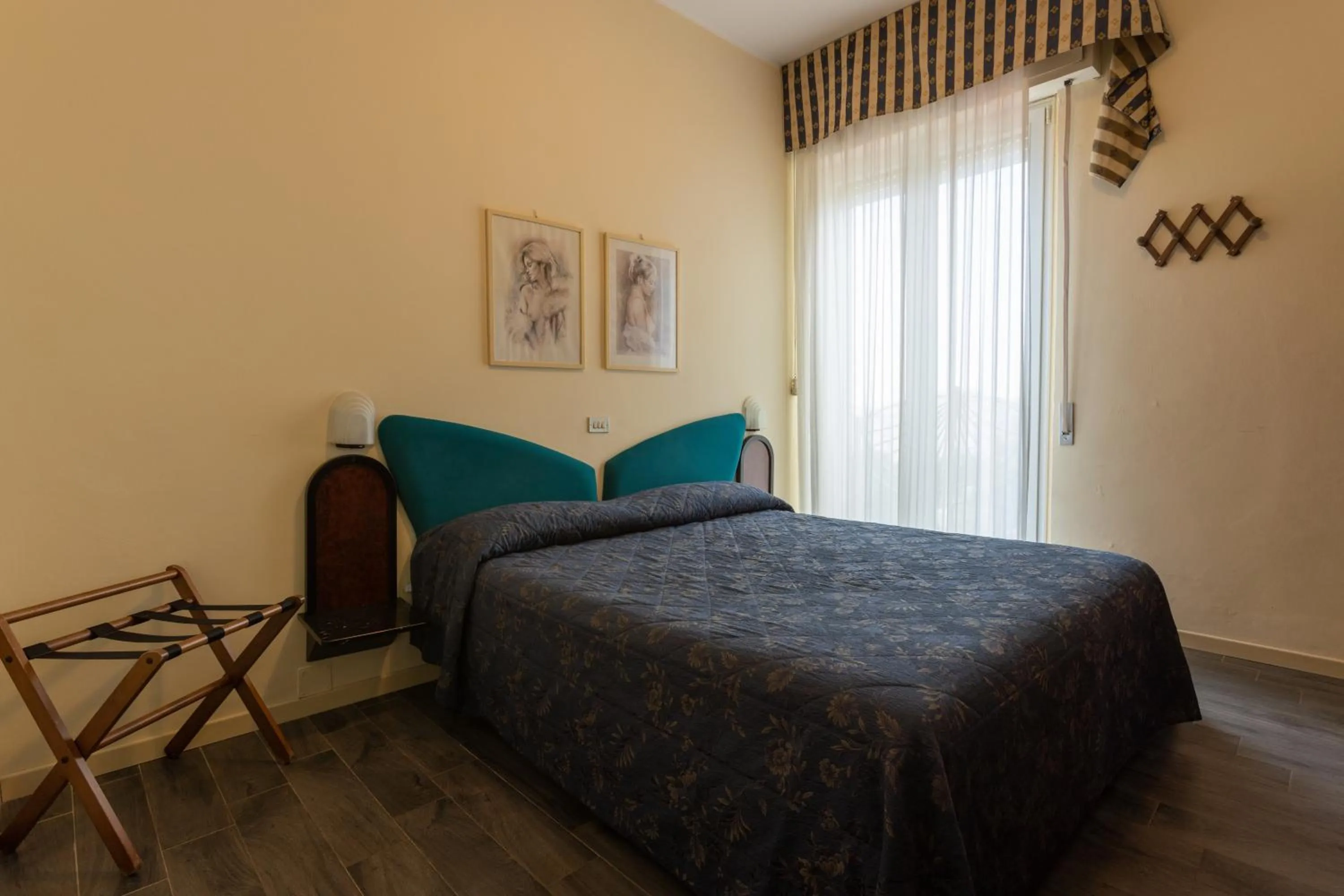 Bed in Hotel River fronte mare con piscina