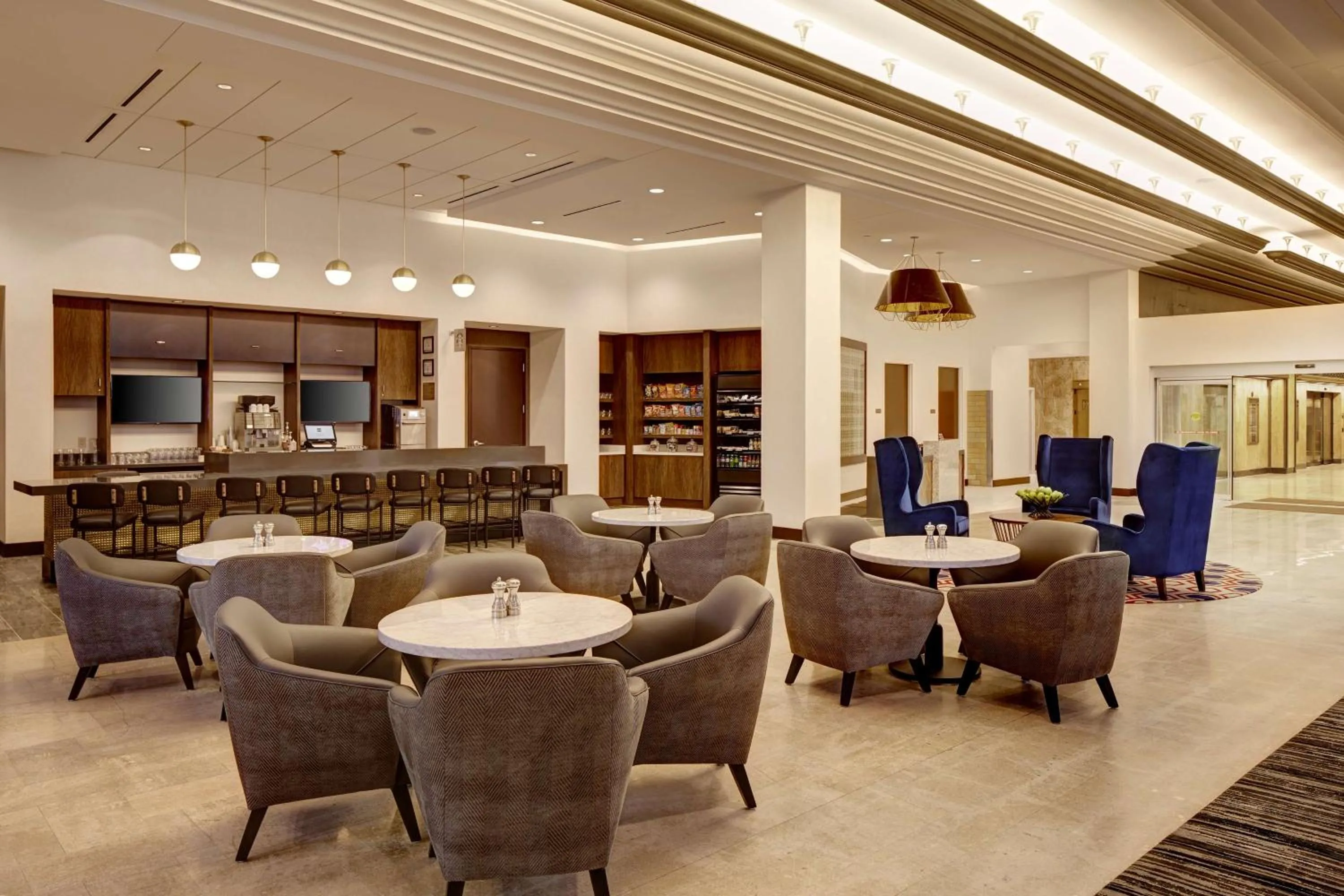 Lobby or reception in Hyatt Place St. Paul