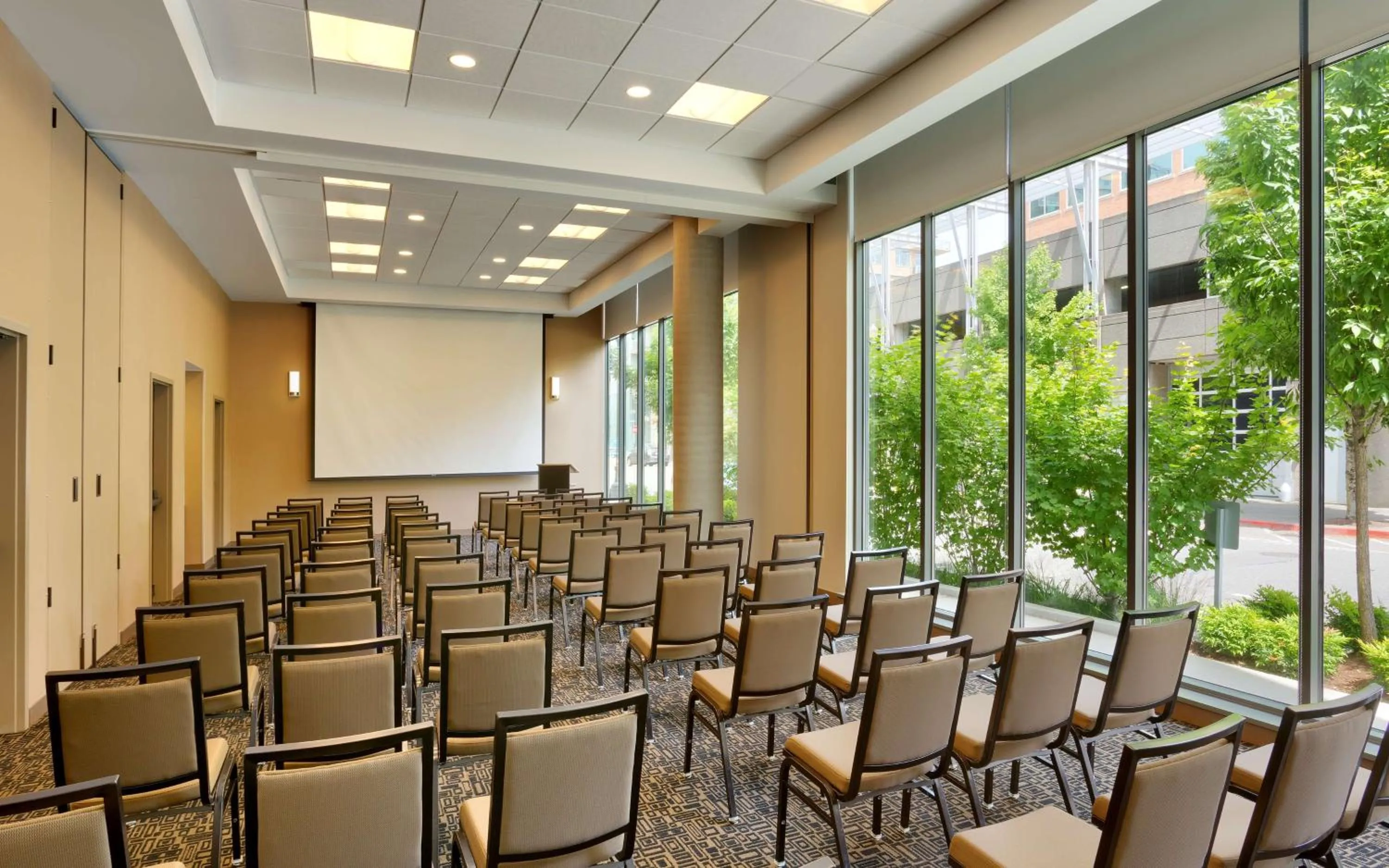 Meeting/conference room in Hyatt House Portland / Downtown