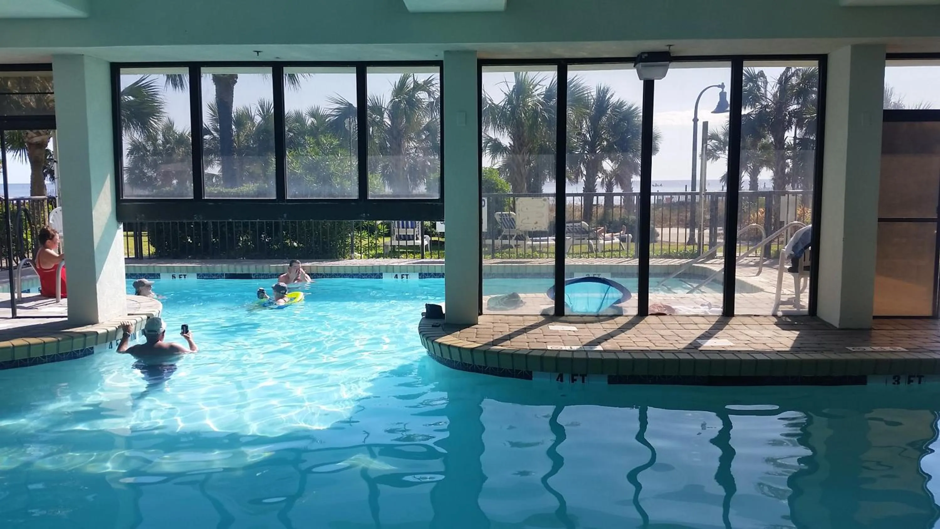 Swimming pool in Windsurfer Hotel